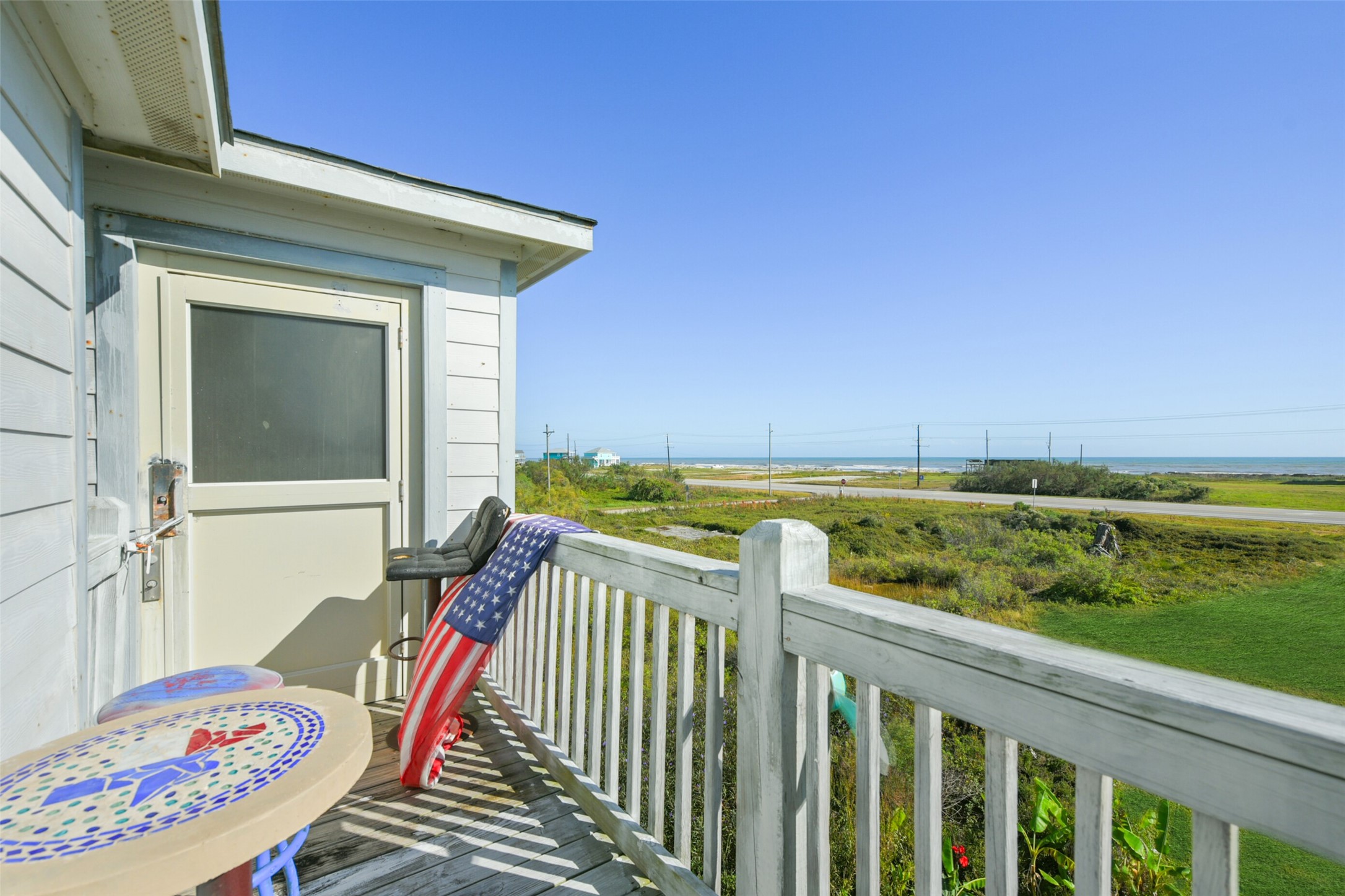 1018 Dolphin Road Property Photo 13