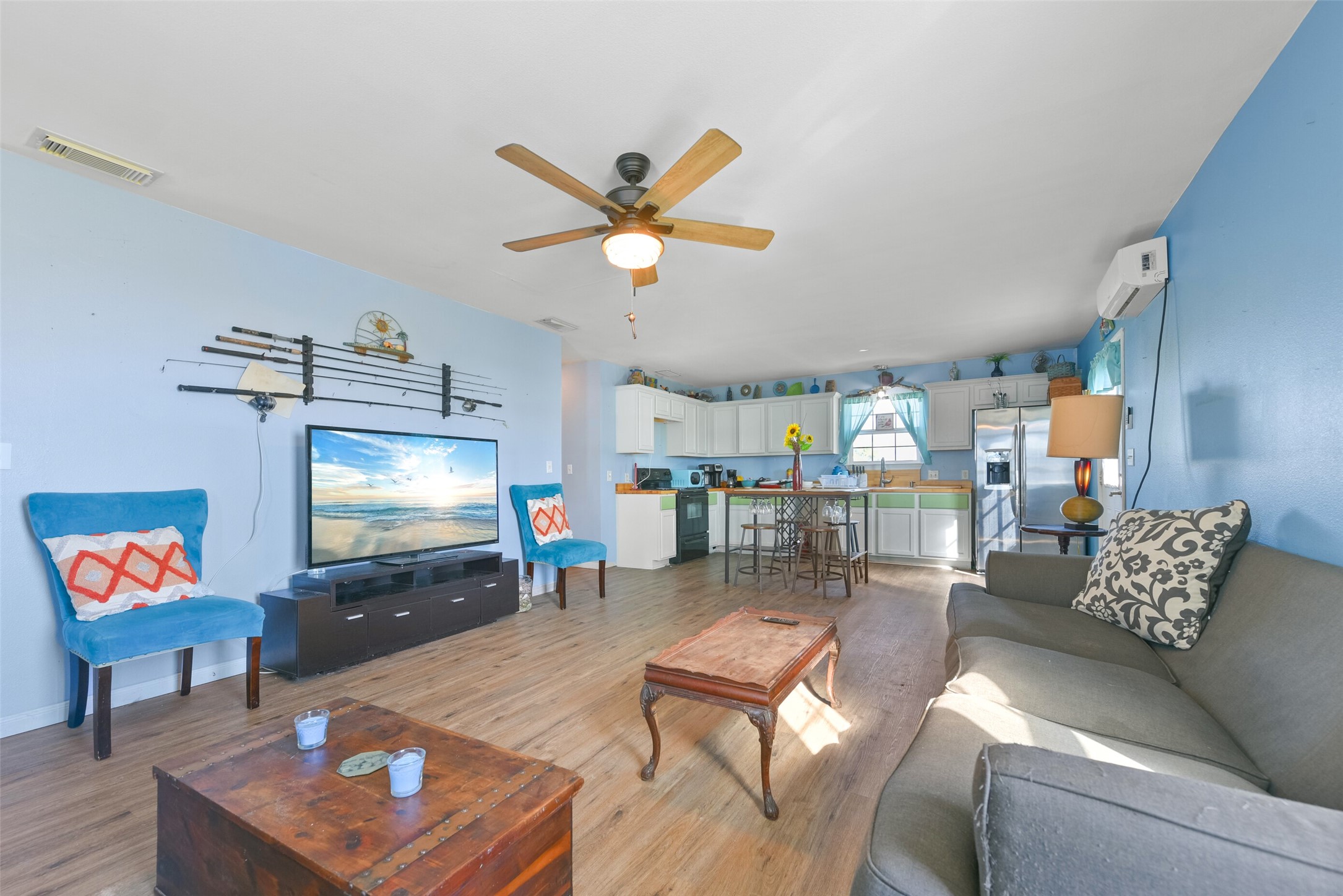 1018 Dolphin Road Property Photo 16