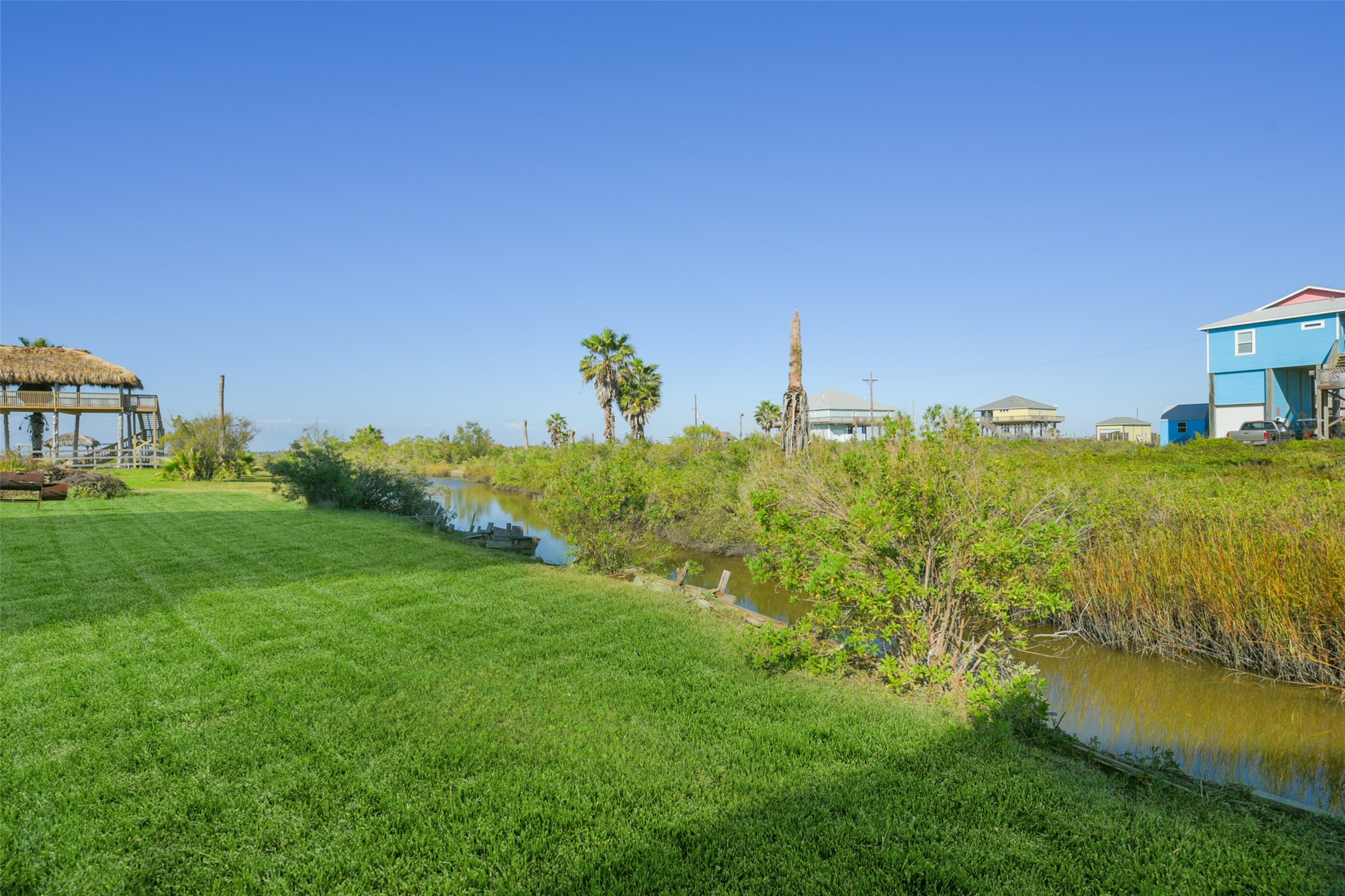 1018 Dolphin Road Property Photo 22