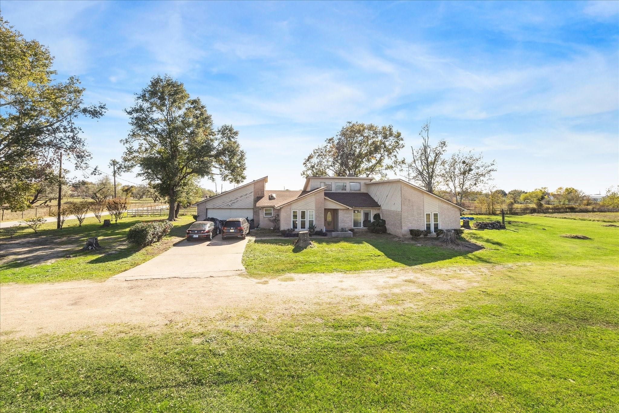 6434 George Gordon Road Property Photo 1