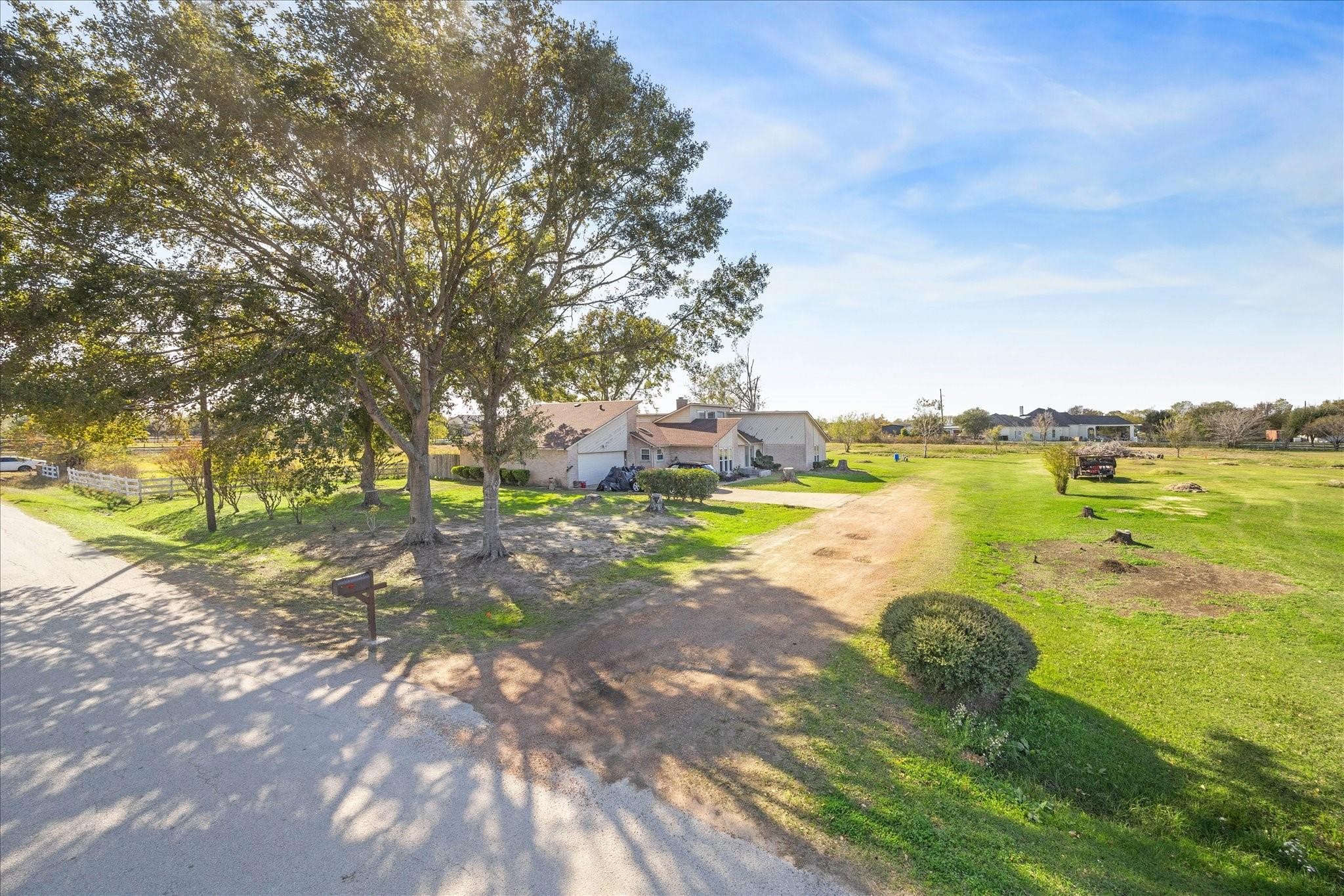 6434 George Gordon Road Property Photo 2