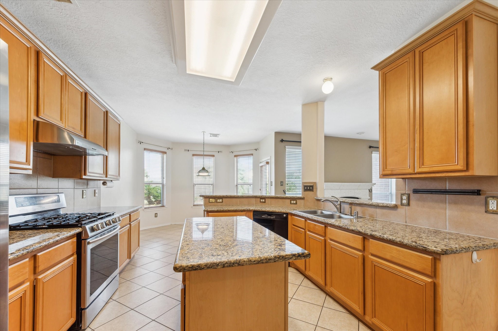 24046 Indian Hills Way Property Photo 11