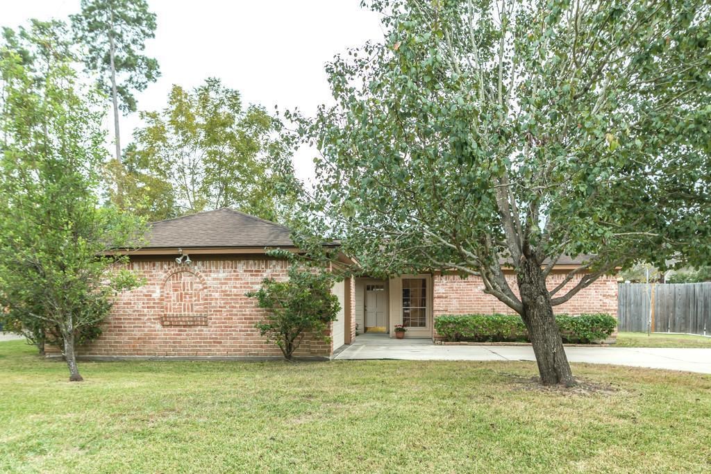 805 Thornwood Drive Property Photo 1