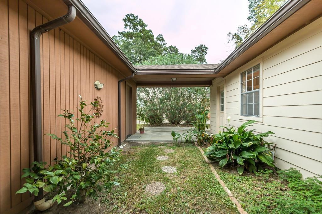805 Thornwood Drive Property Photo 15