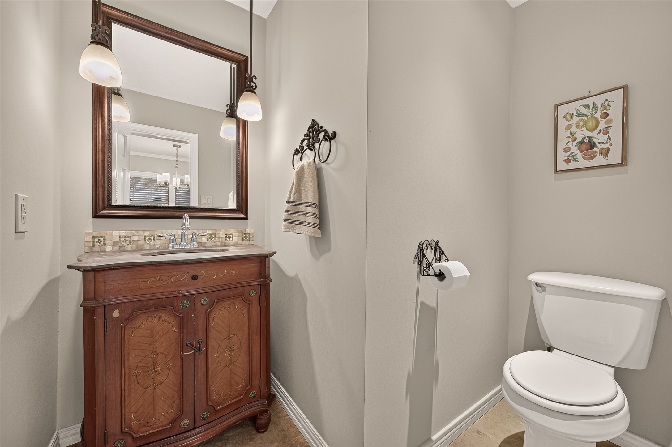 8007 Vickridge Lane Property Photo 10