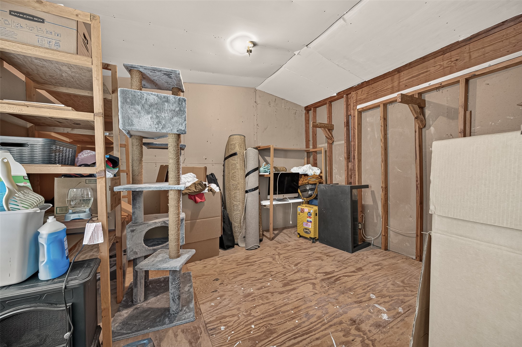 8007 Vickridge Lane Property Photo 29