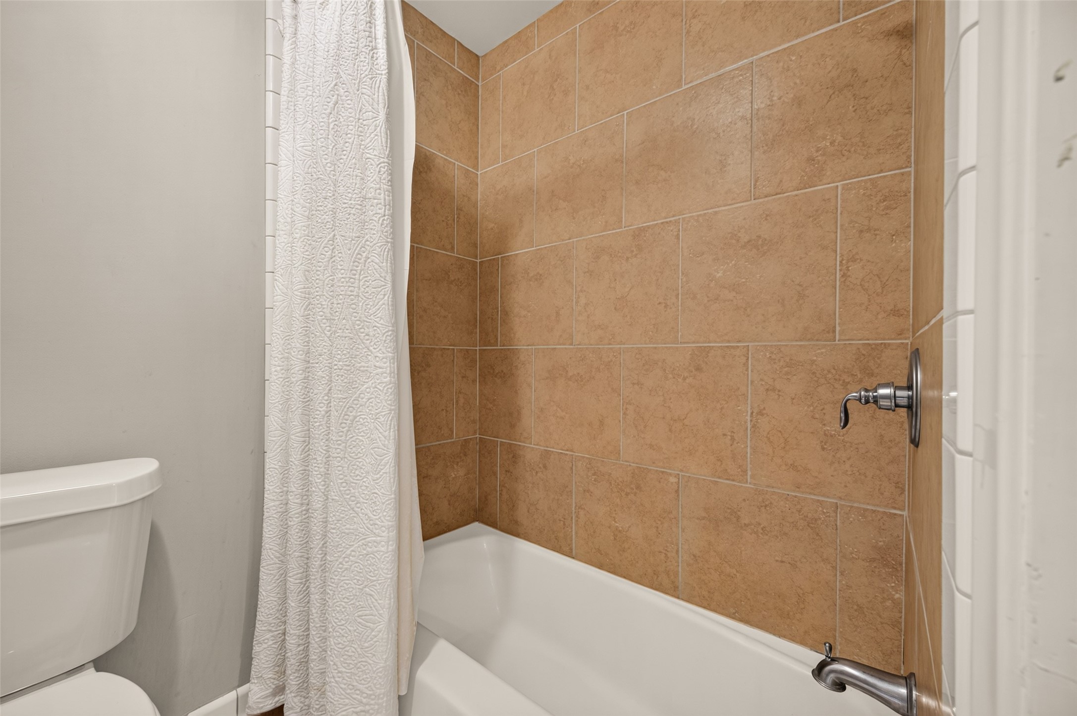 8007 Vickridge Lane Property Photo 36