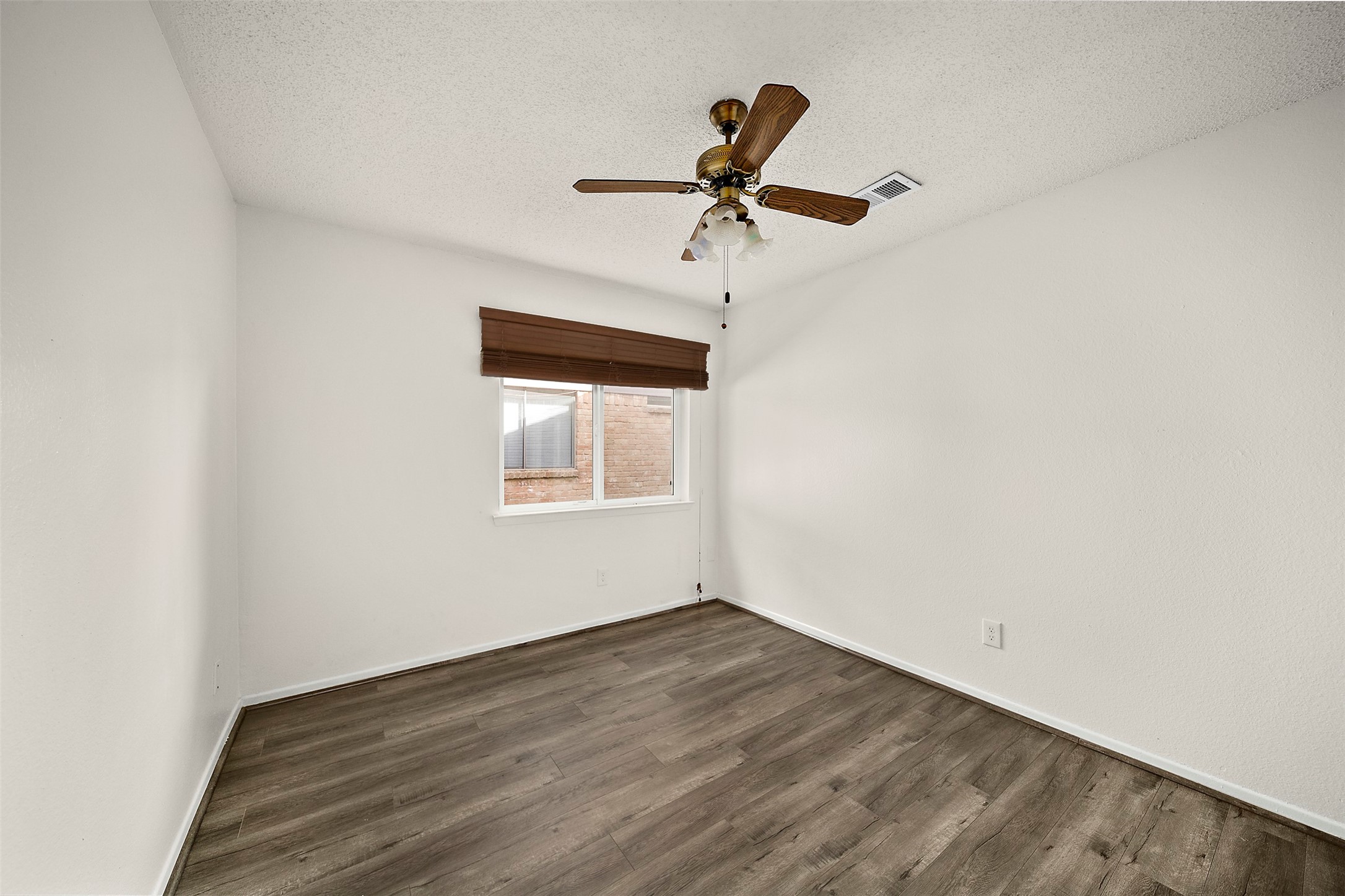 3219 The Highlands Drive Property Photo 13