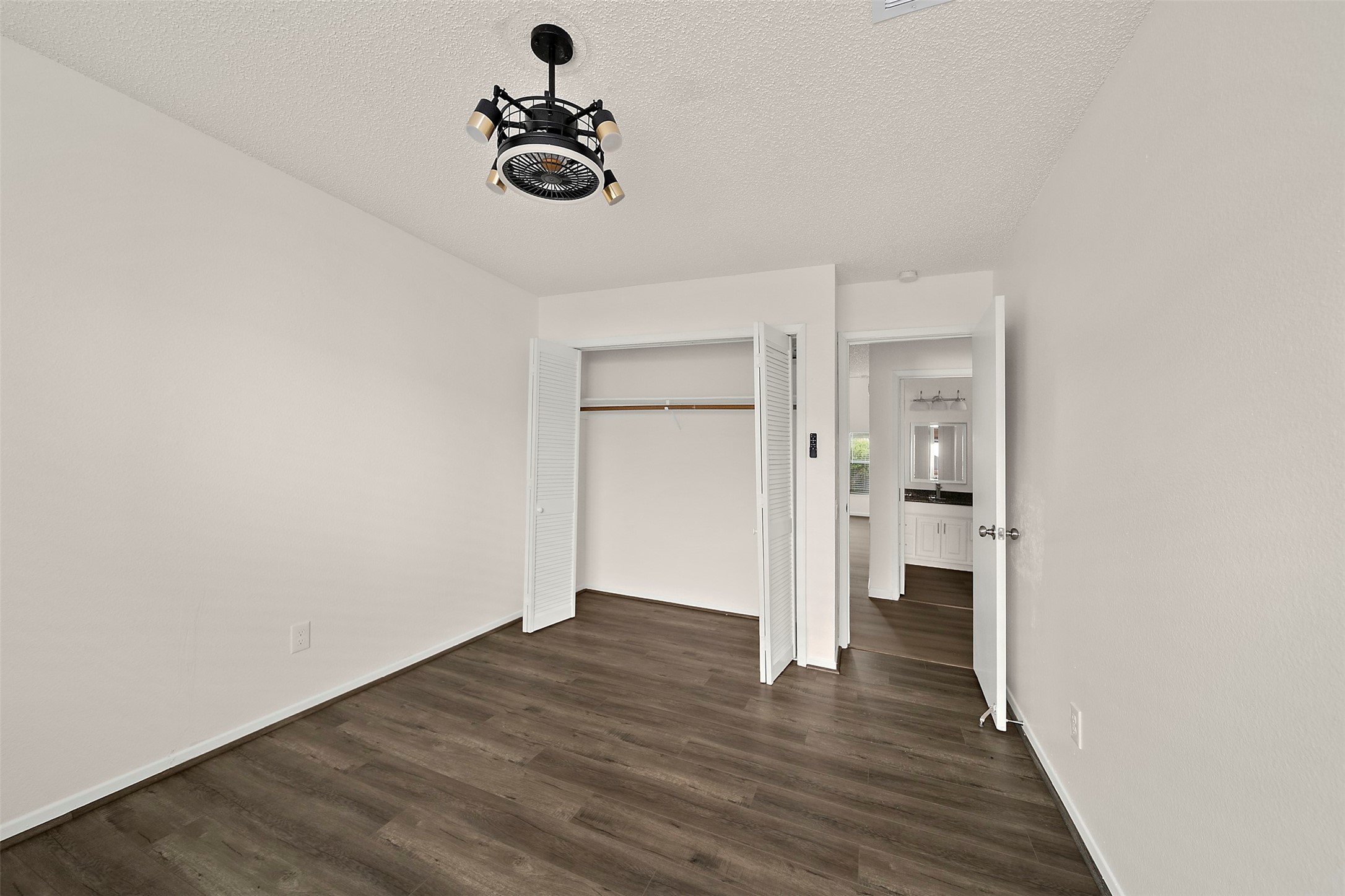 3219 The Highlands Drive Property Photo 16