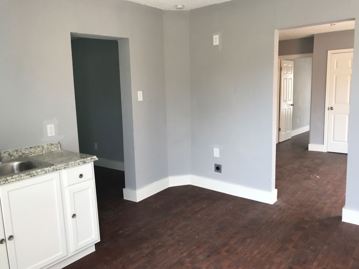 2711 Avenue K Property Photo 4