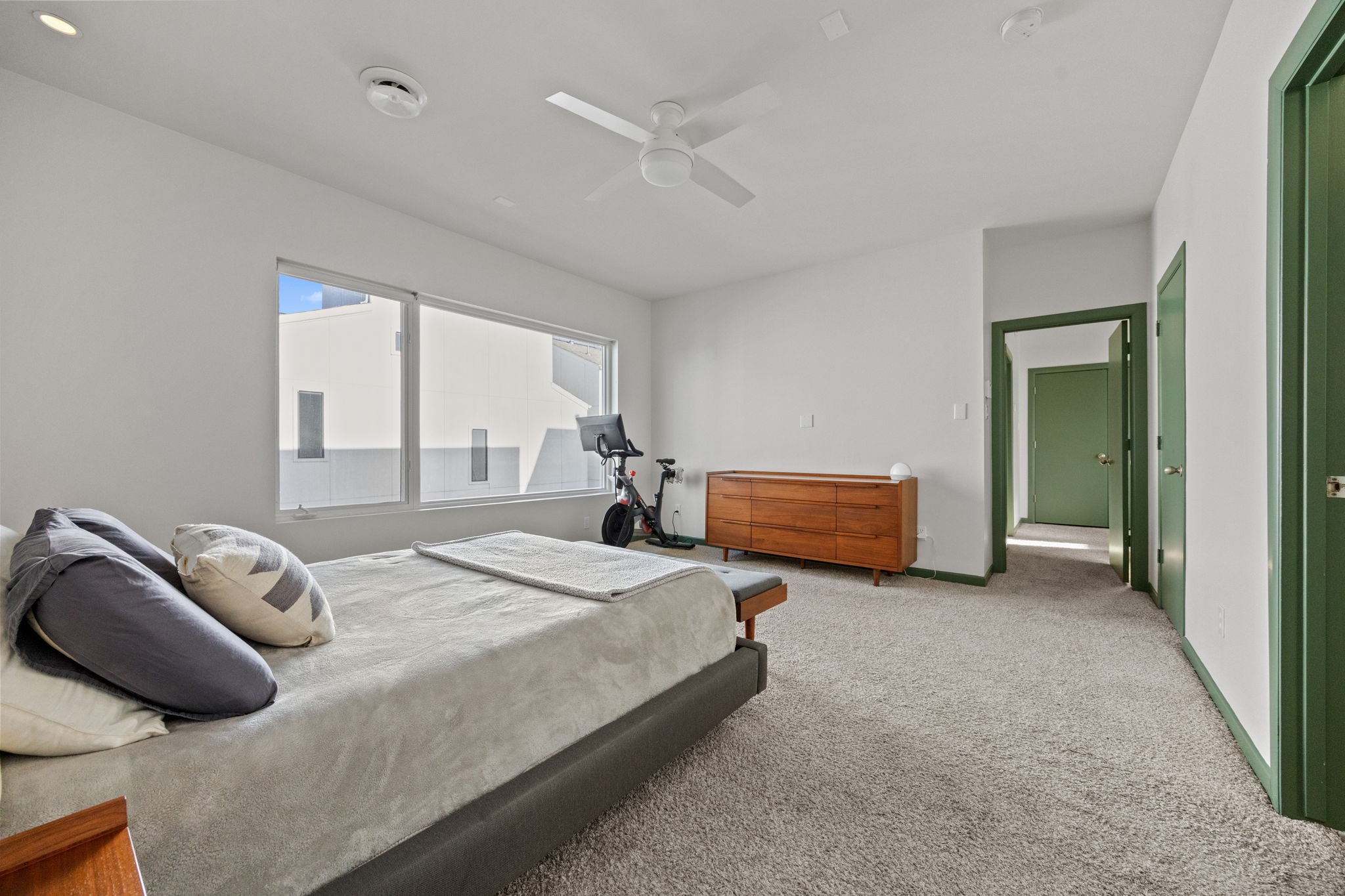 5628 Kiam Street B Property Photo 15