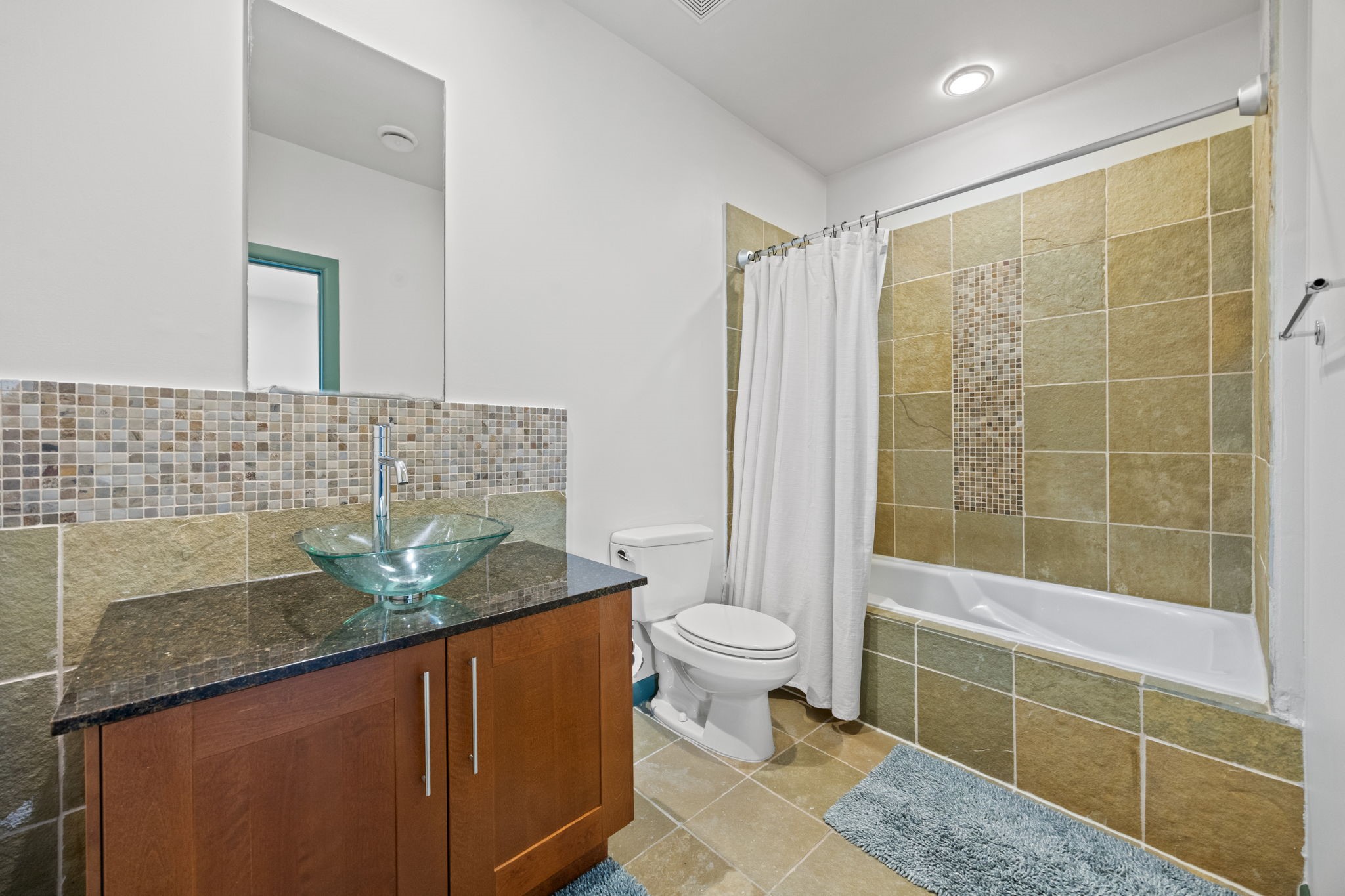 5628 Kiam Street B Property Photo 21