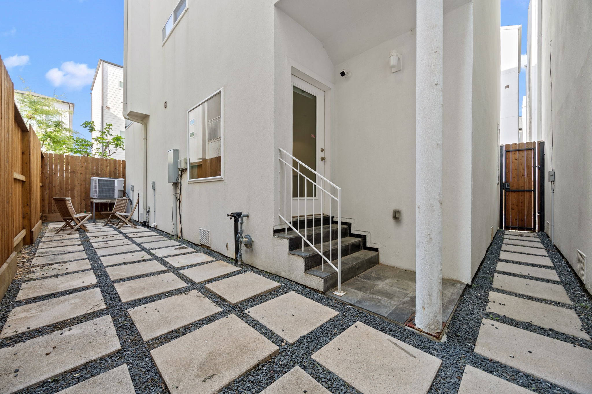 5628 Kiam Street B Property Photo 27