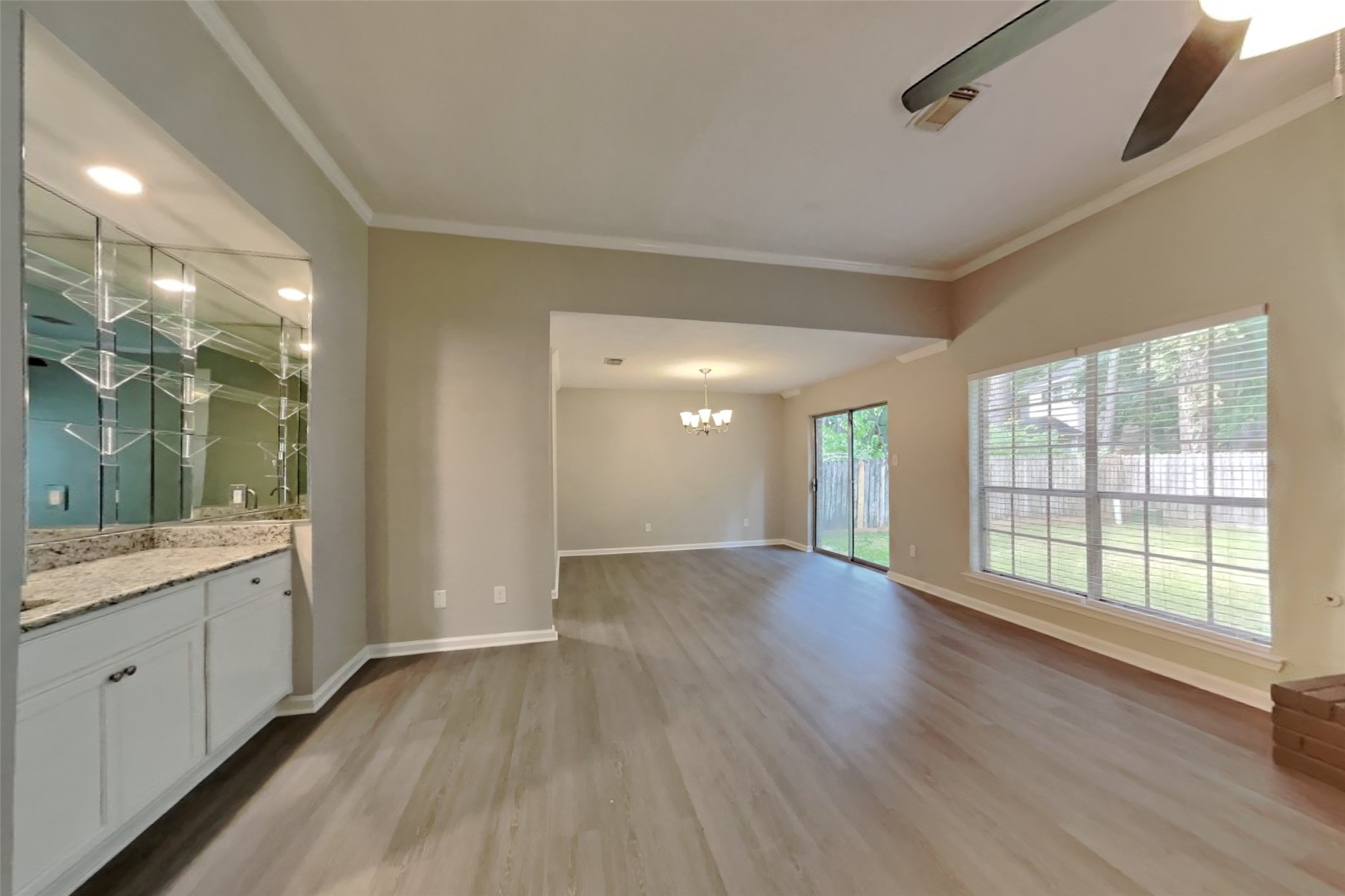 64 Hickory Oak Drive Property Photo 3