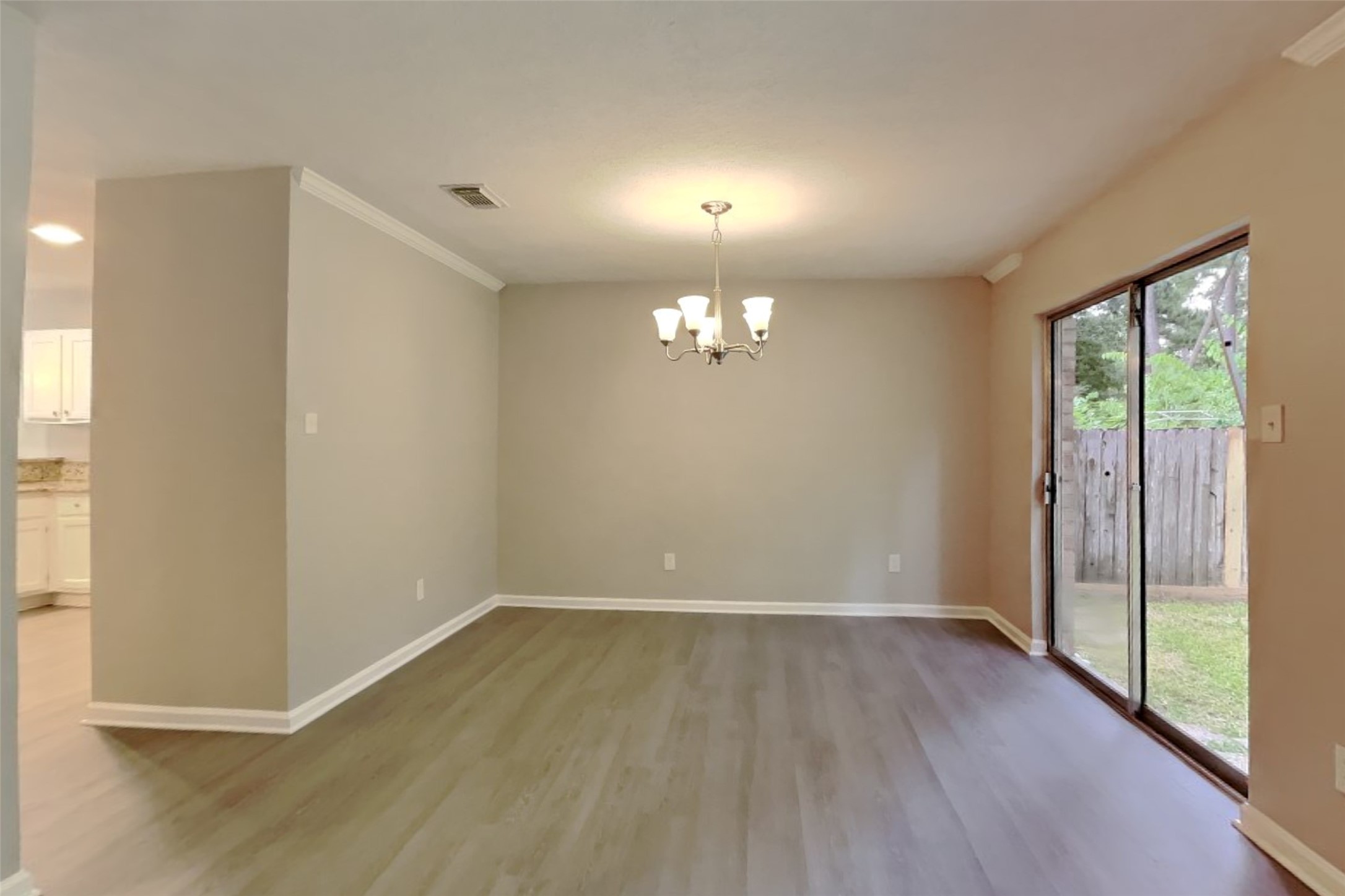 64 Hickory Oak Drive Property Photo 6