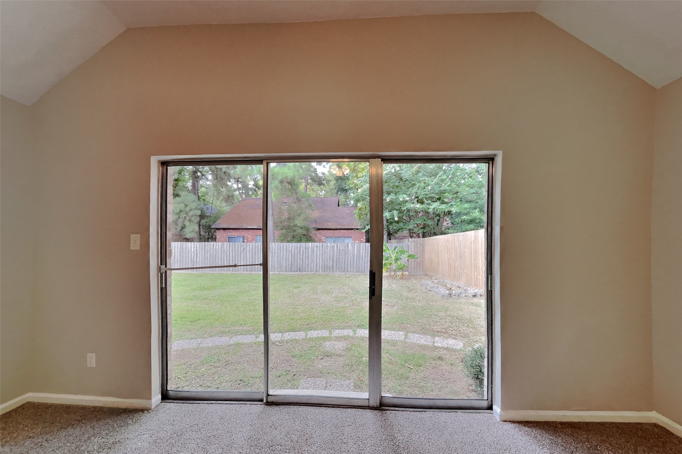 64 Hickory Oak Drive Property Photo 7