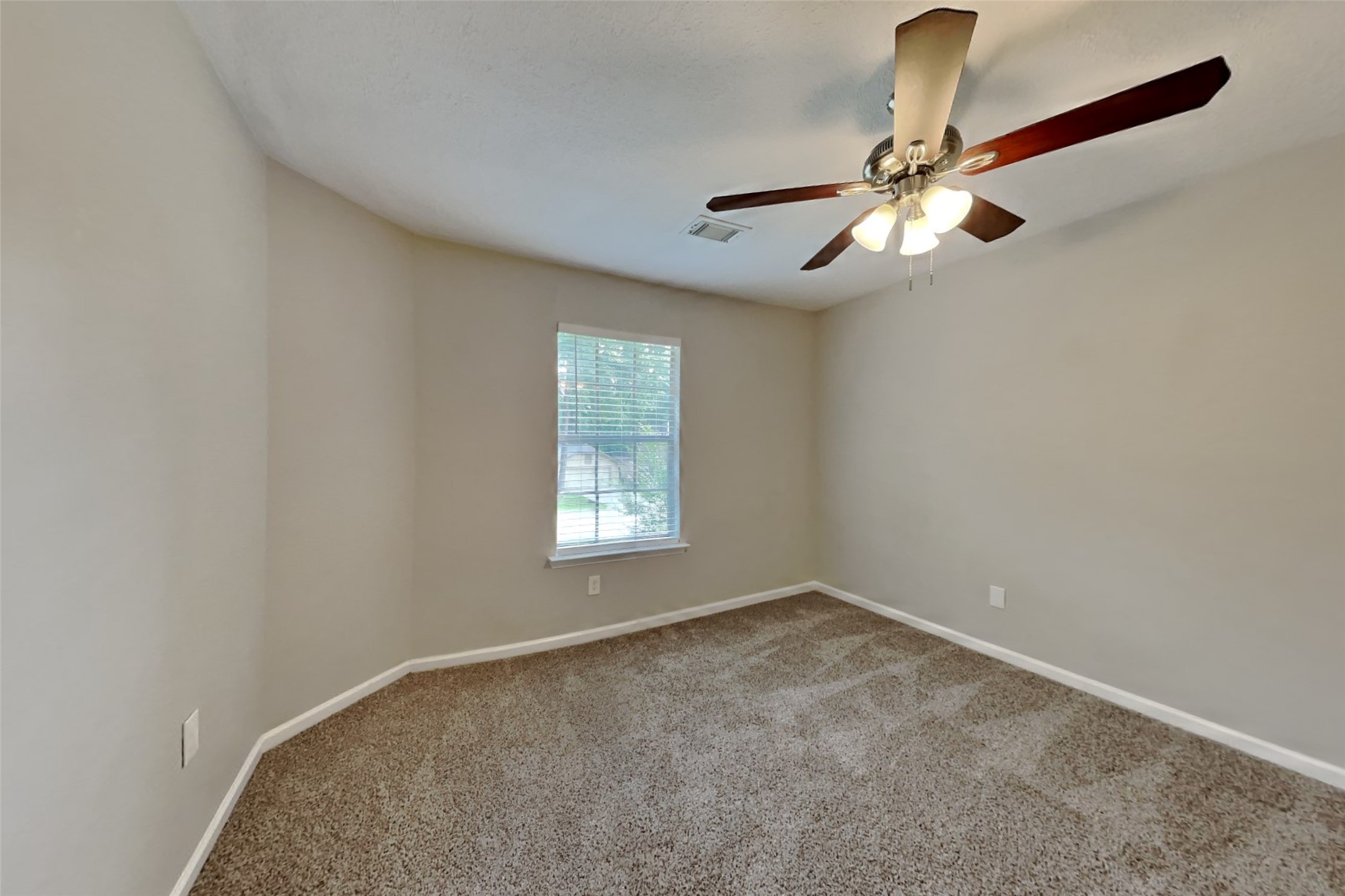 64 Hickory Oak Drive Property Photo 12