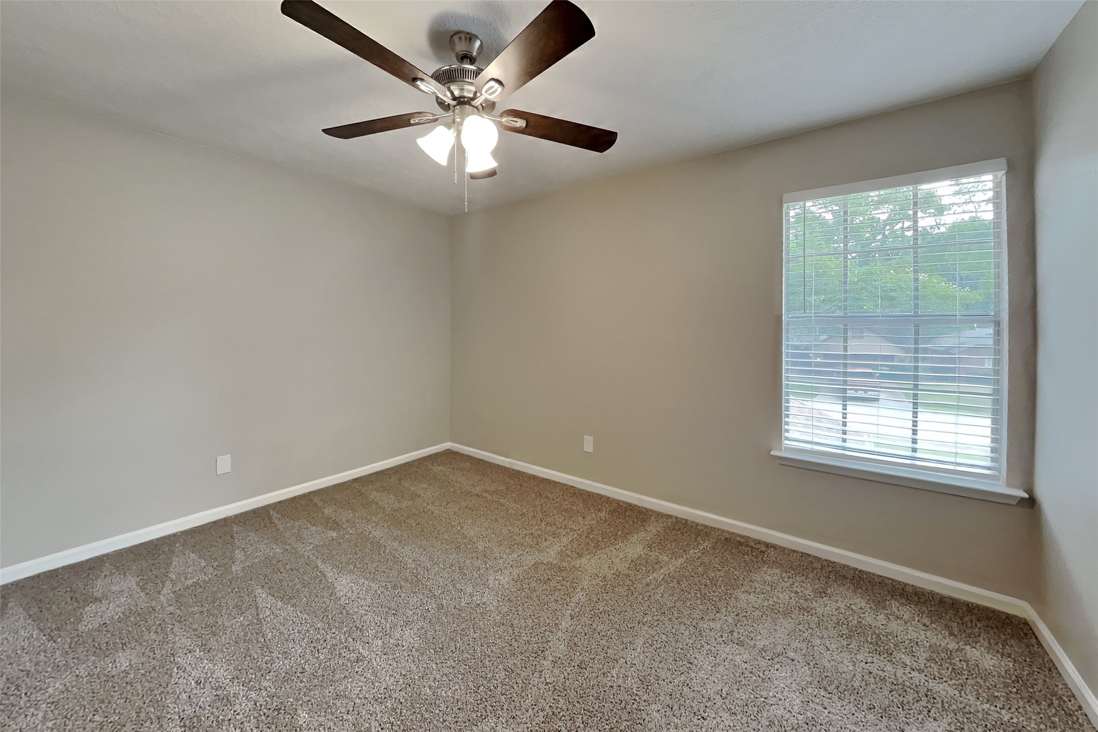 64 Hickory Oak Drive Property Photo 13