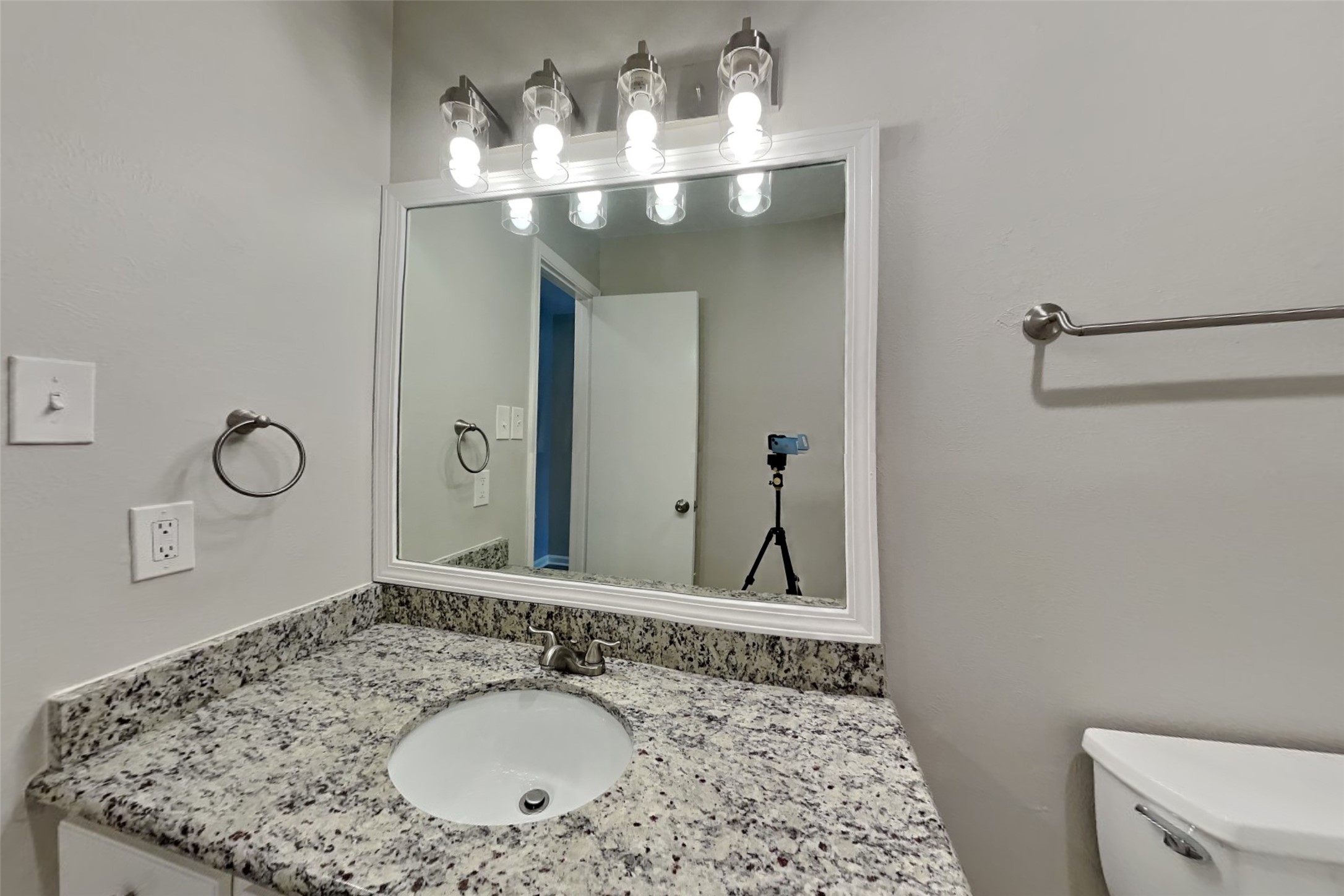 64 Hickory Oak Drive Property Photo 15