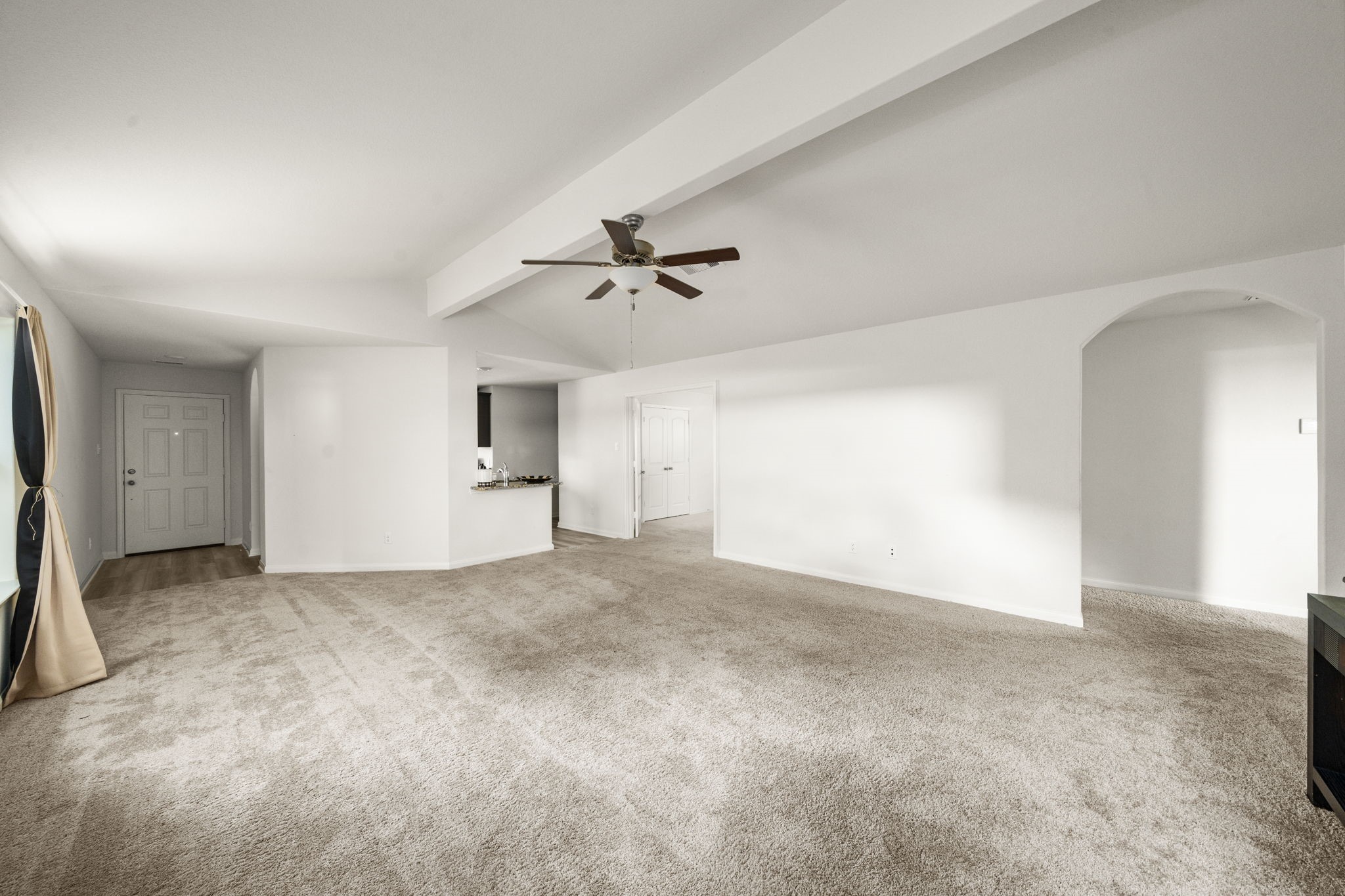 2137 Mule Ridge Drive Property Photo 5