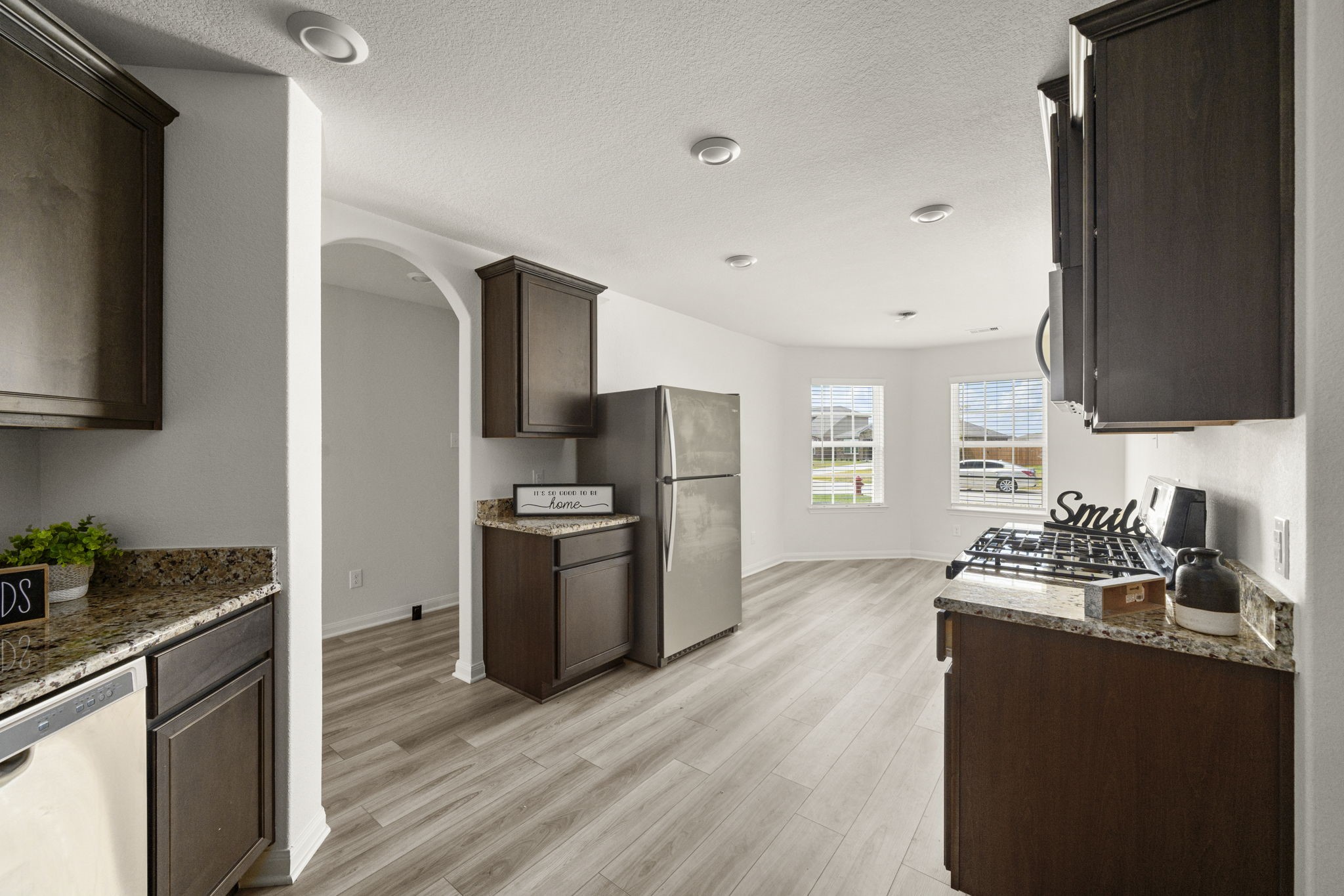 2137 Mule Ridge Drive Property Photo 7