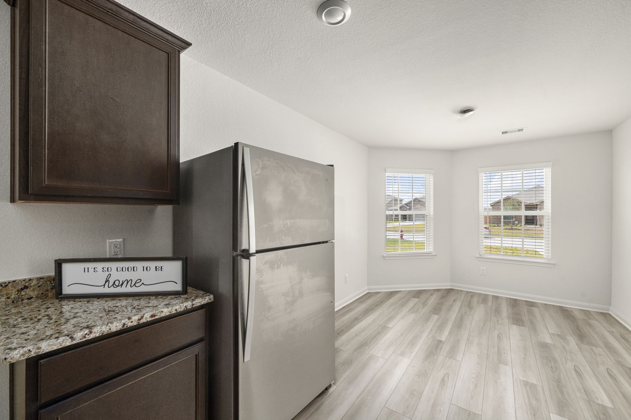 2137 Mule Ridge Drive Property Photo 8