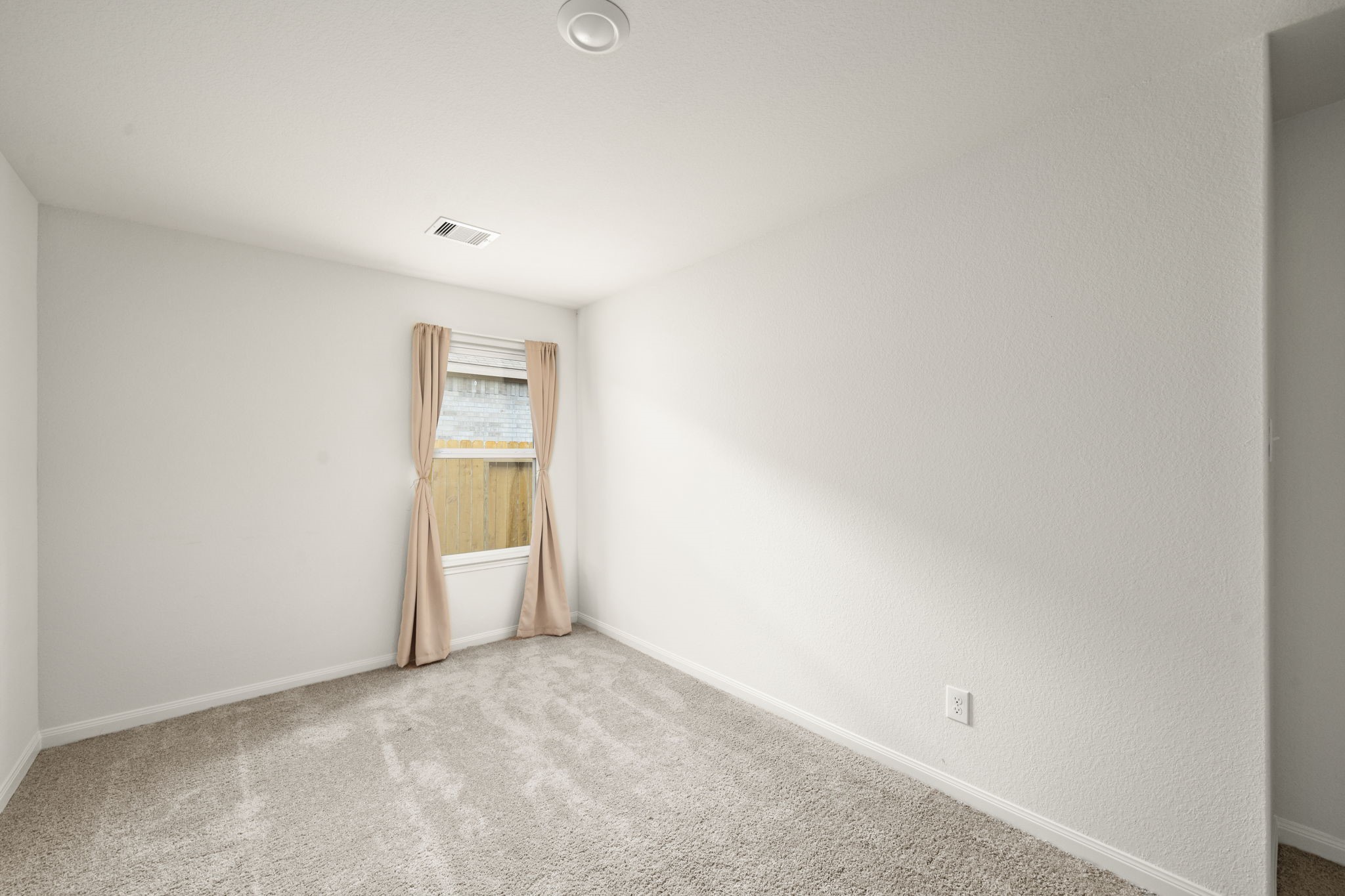 2137 Mule Ridge Drive Property Photo 14