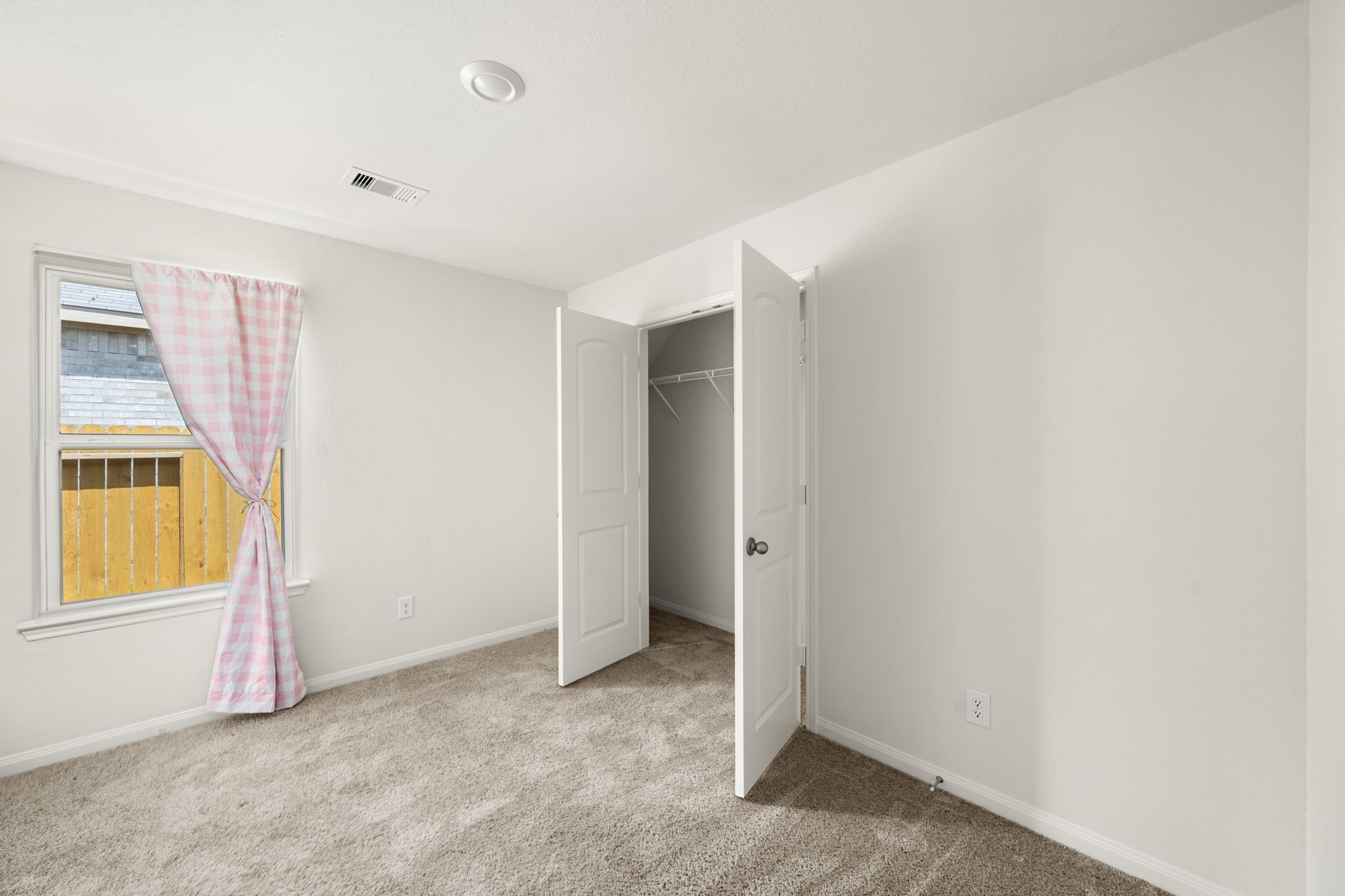 2137 Mule Ridge Drive Property Photo 17