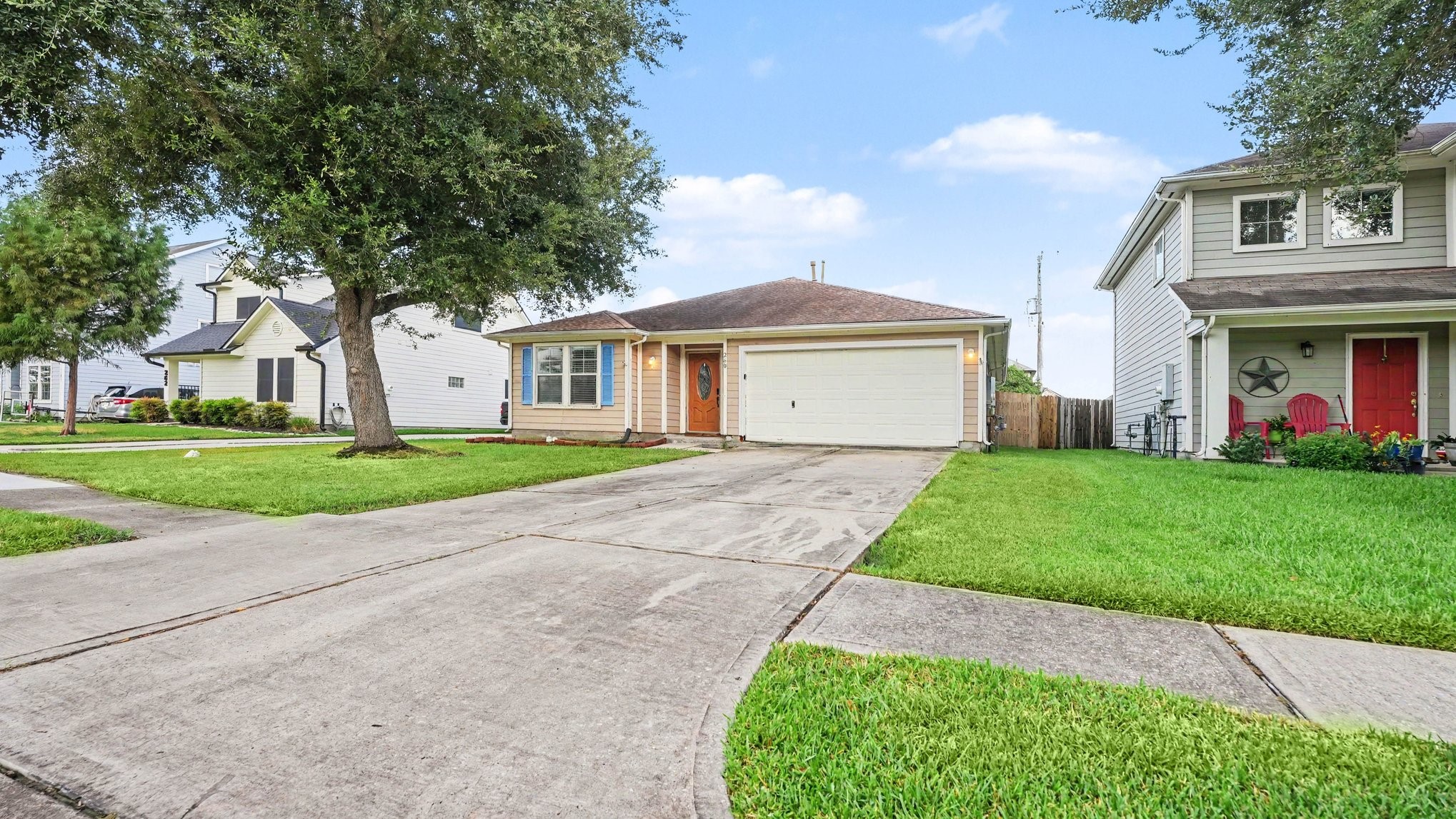 260 Rolling Brook Drive Property Photo 1