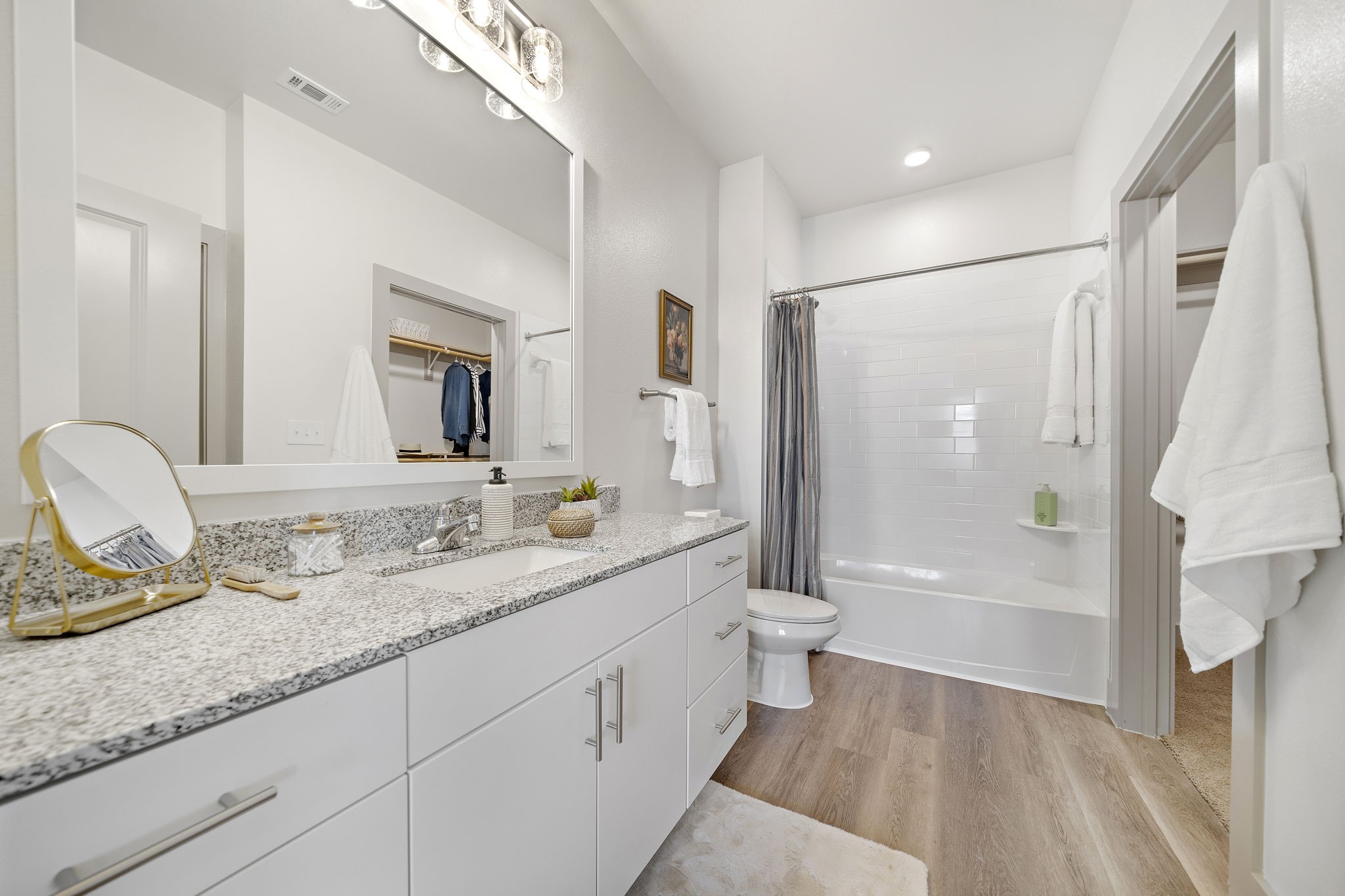 10485 League Line Road 5203 Property Photo 6