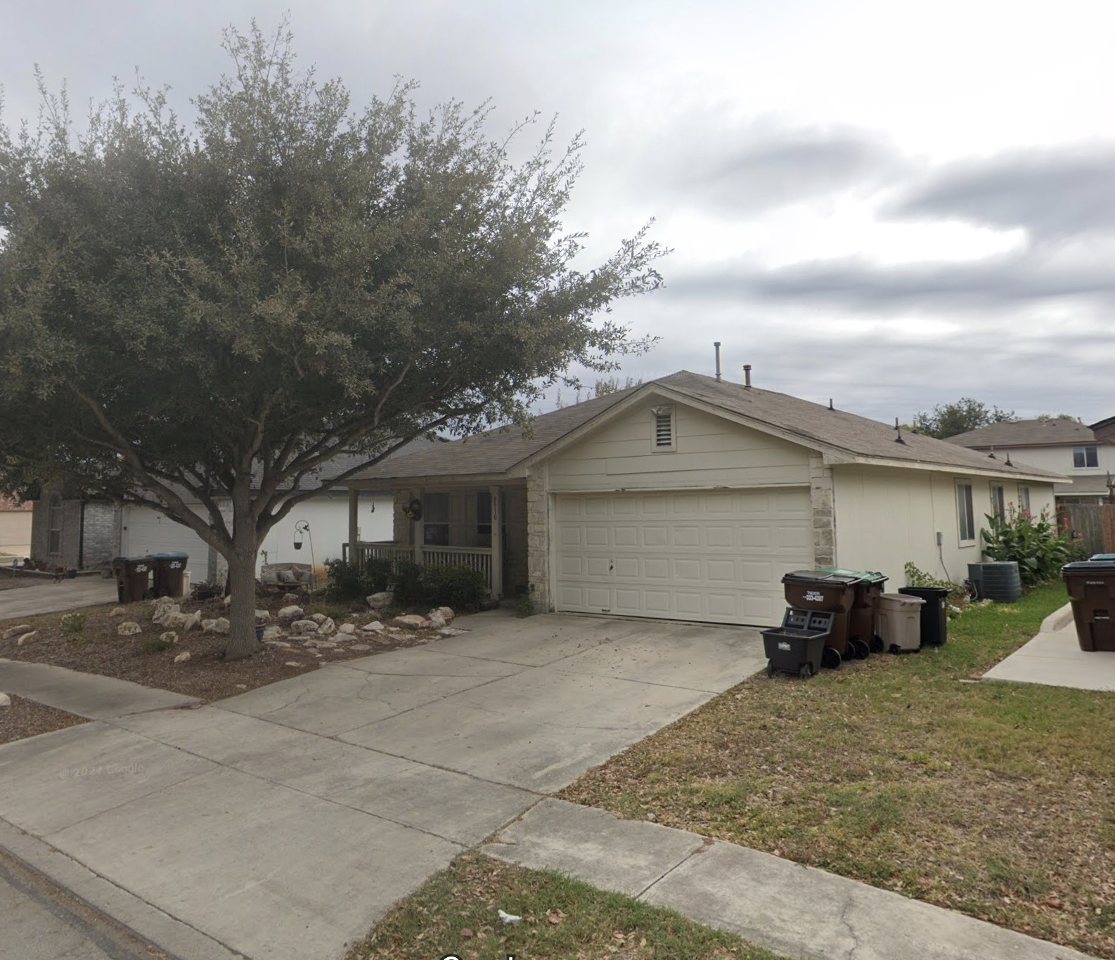 8510 Whitebrush Property Photo