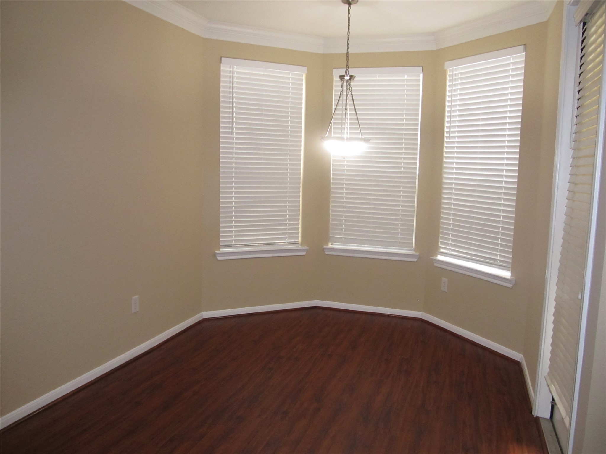 7575 Kirby Drive 3202 Property Photo 8