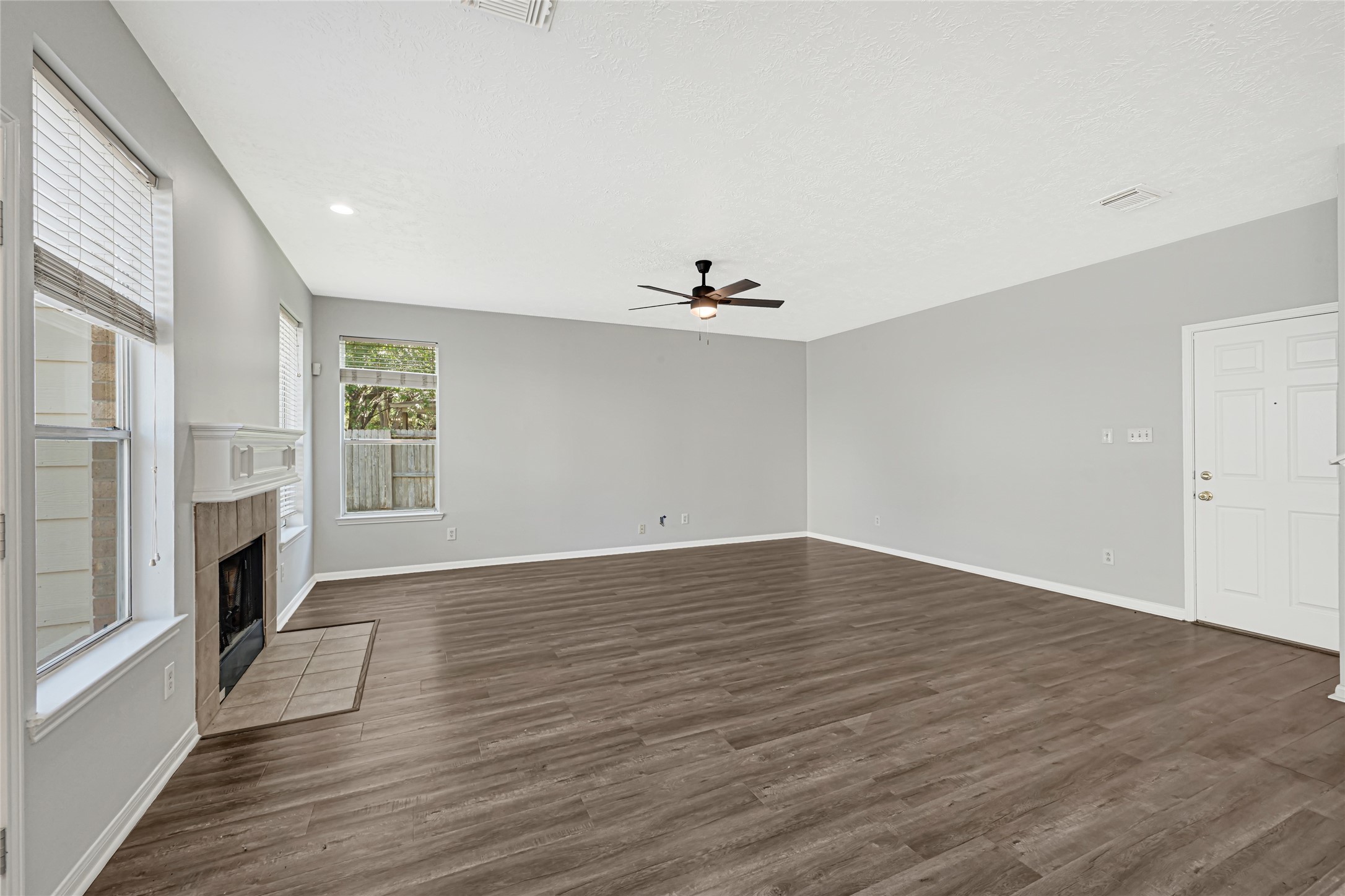 3310 La Mer Lane Property Photo 16