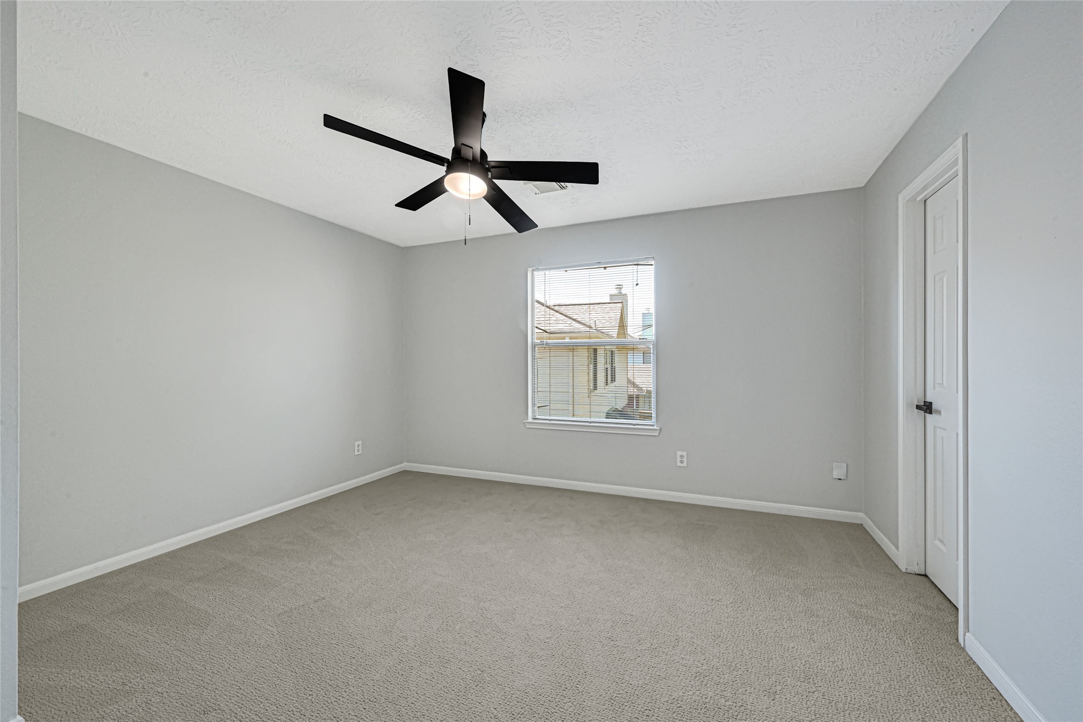 3310 La Mer Lane Property Photo 18