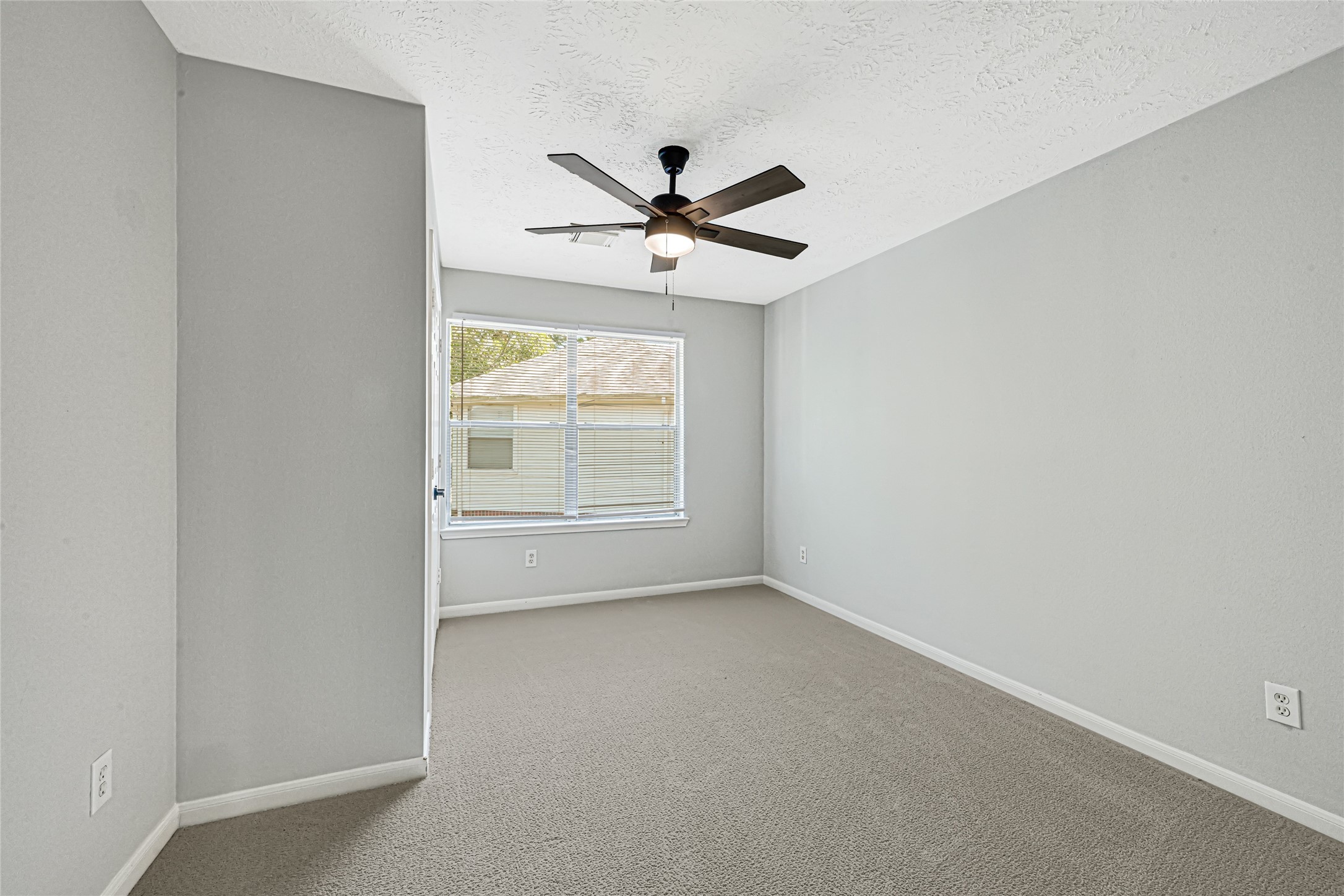 3310 La Mer Lane Property Photo 22