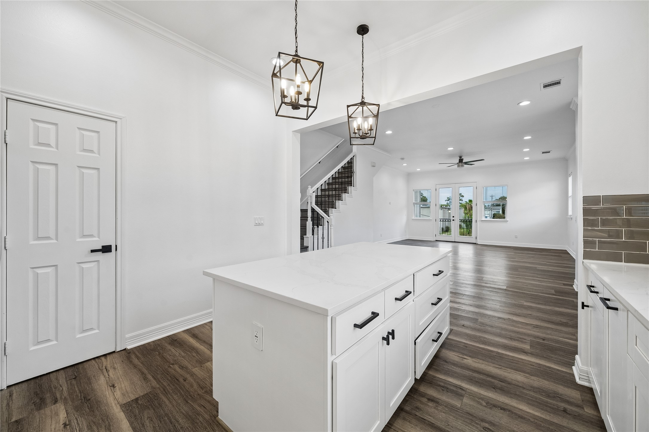 2032 Spenwick Drive Property Photo 10