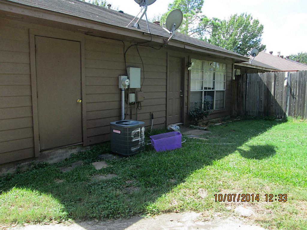 19434 Lazy Valley Drive Property Photo 16