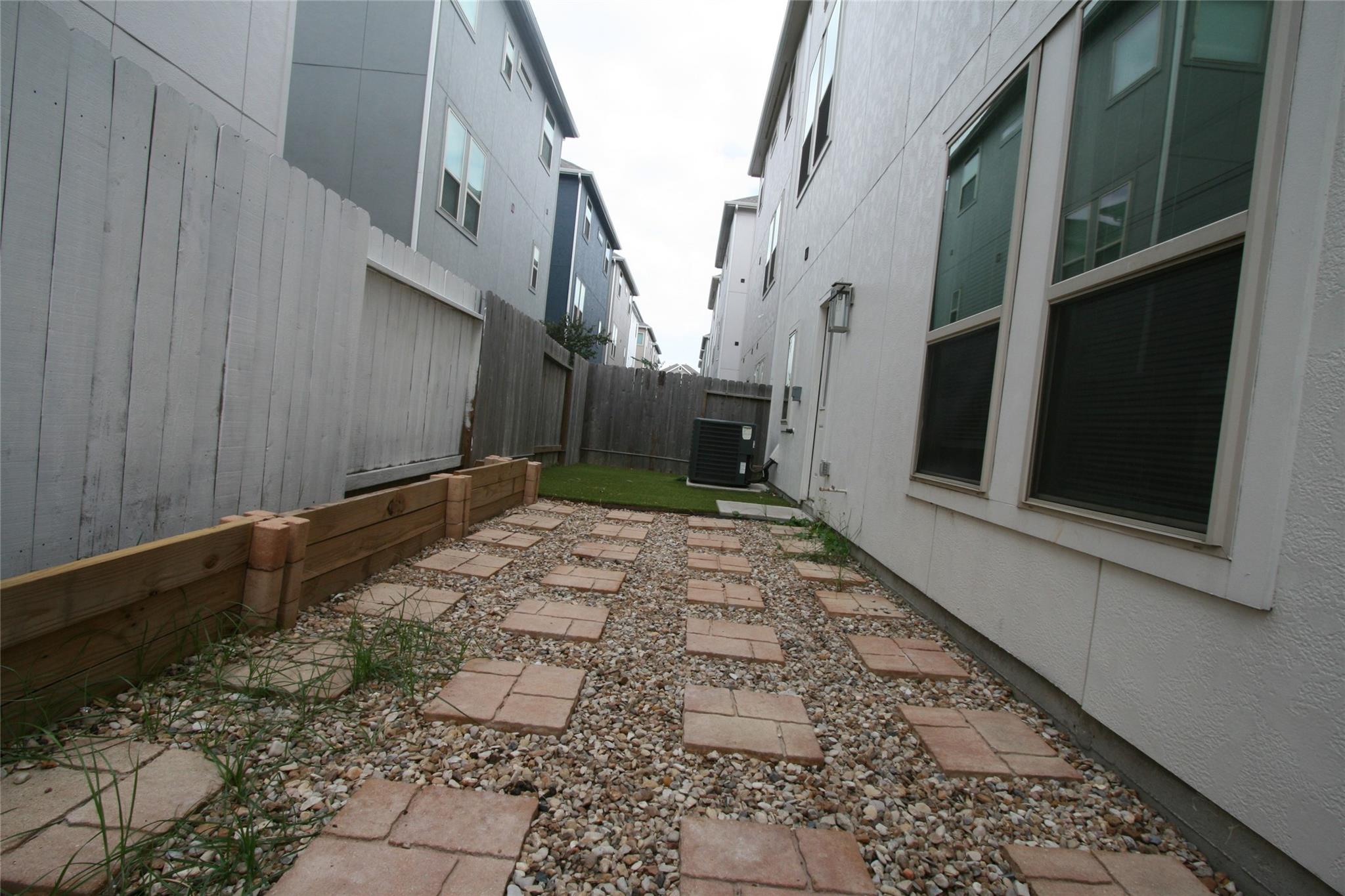 2009 Kirby Landing Drive Property Photo 30