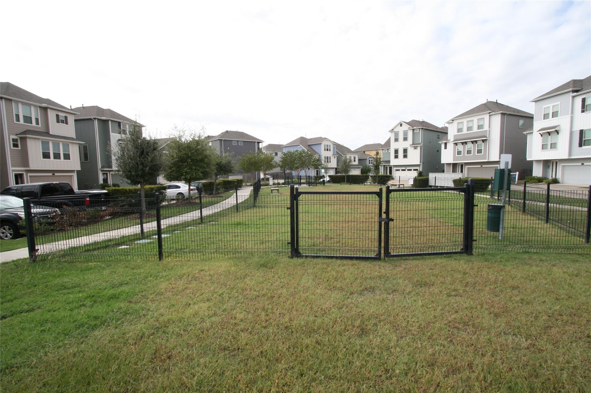 2009 Kirby Landing Drive Property Photo 32