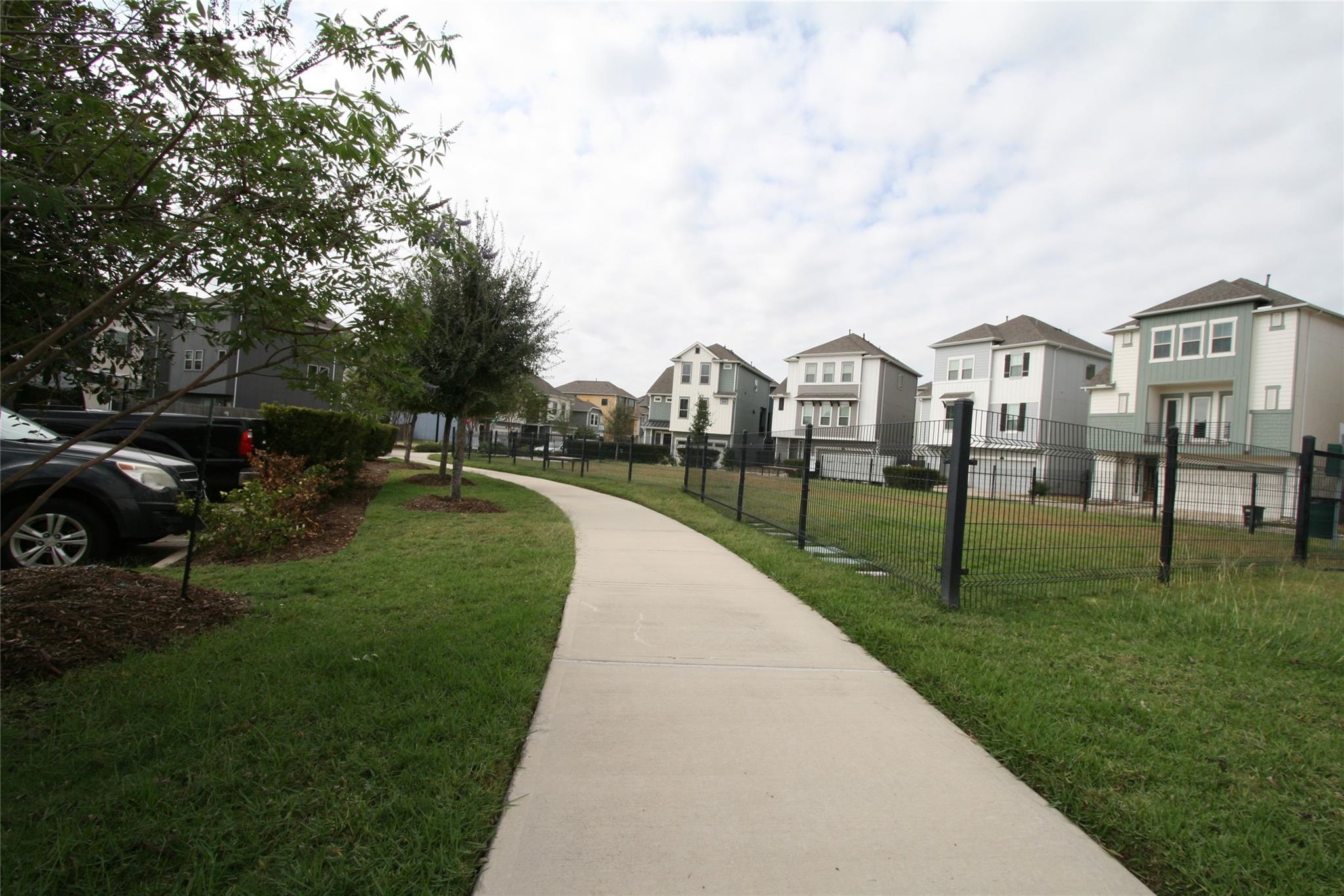 2009 Kirby Landing Drive, Houston Tx 77051 Property Photo 33
