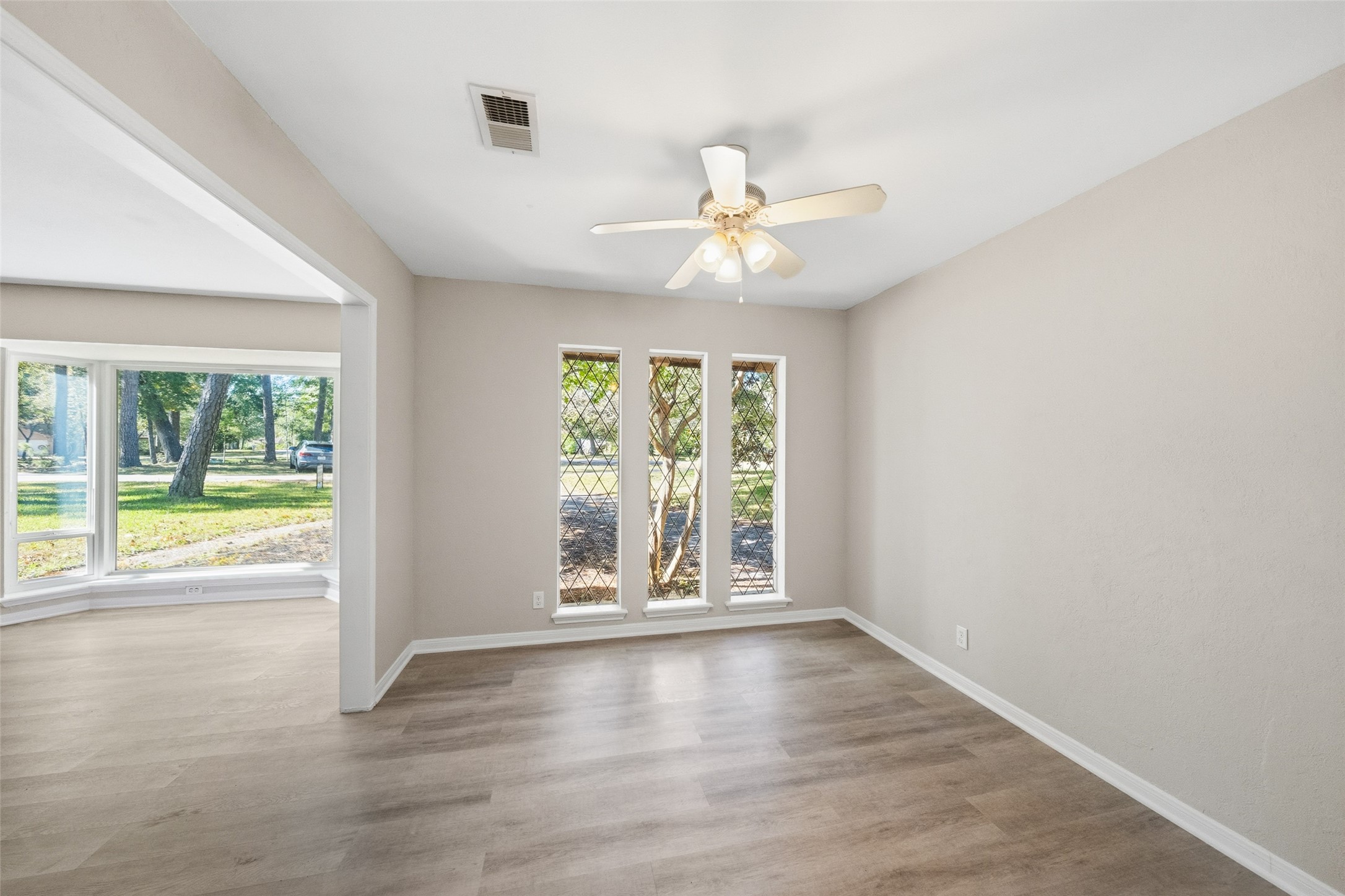 499 Mississippi Park Property Photo 11