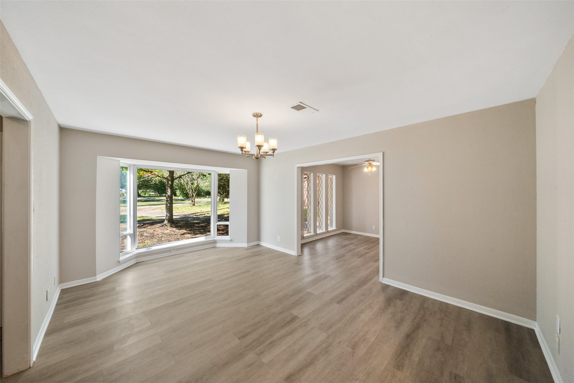 499 Mississippi Park Property Photo 14