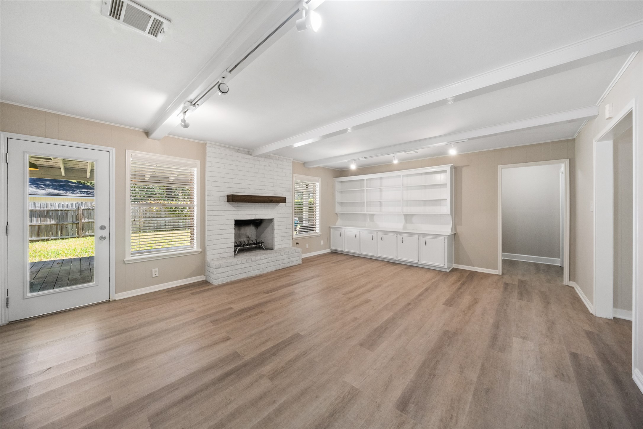 499 Mississippi Park Property Photo 19