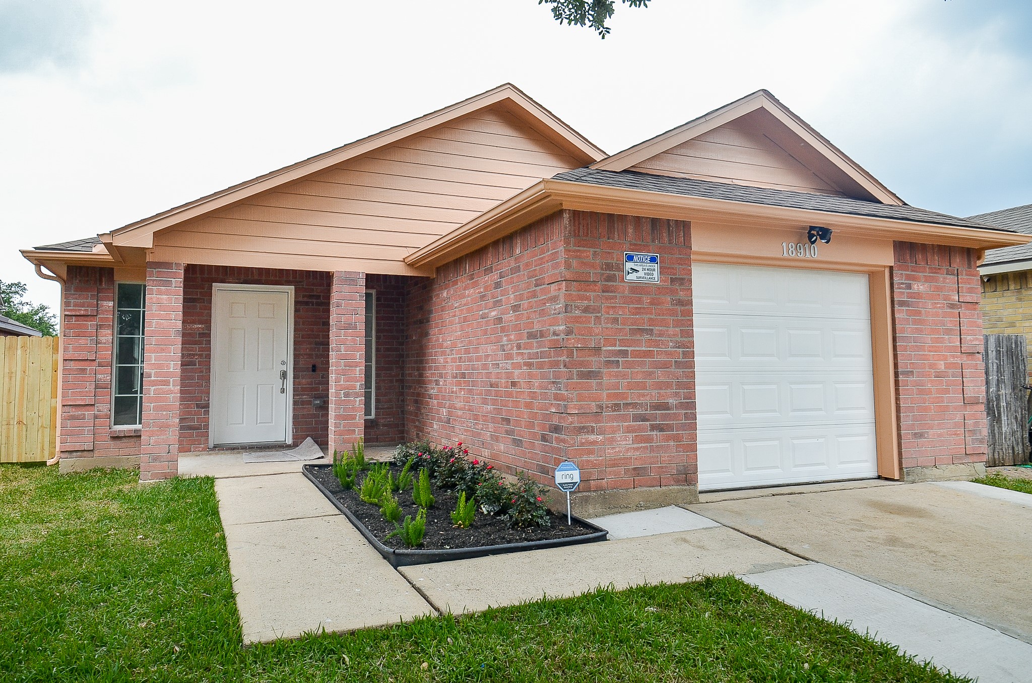 18910 Reynolds Park Drive Property Photo 2