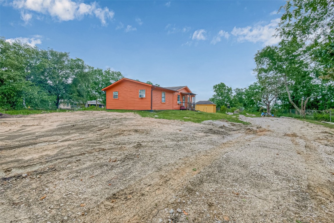 1031 County Road 491 Property Photo 4