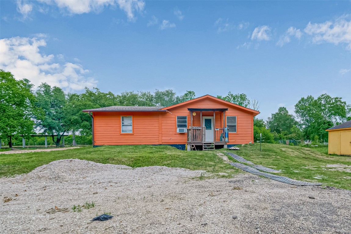 1031 County Road 491 Property Photo 5