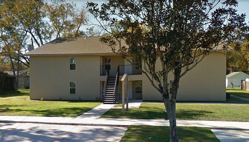 815 East Russell Avenue Property Photo 5