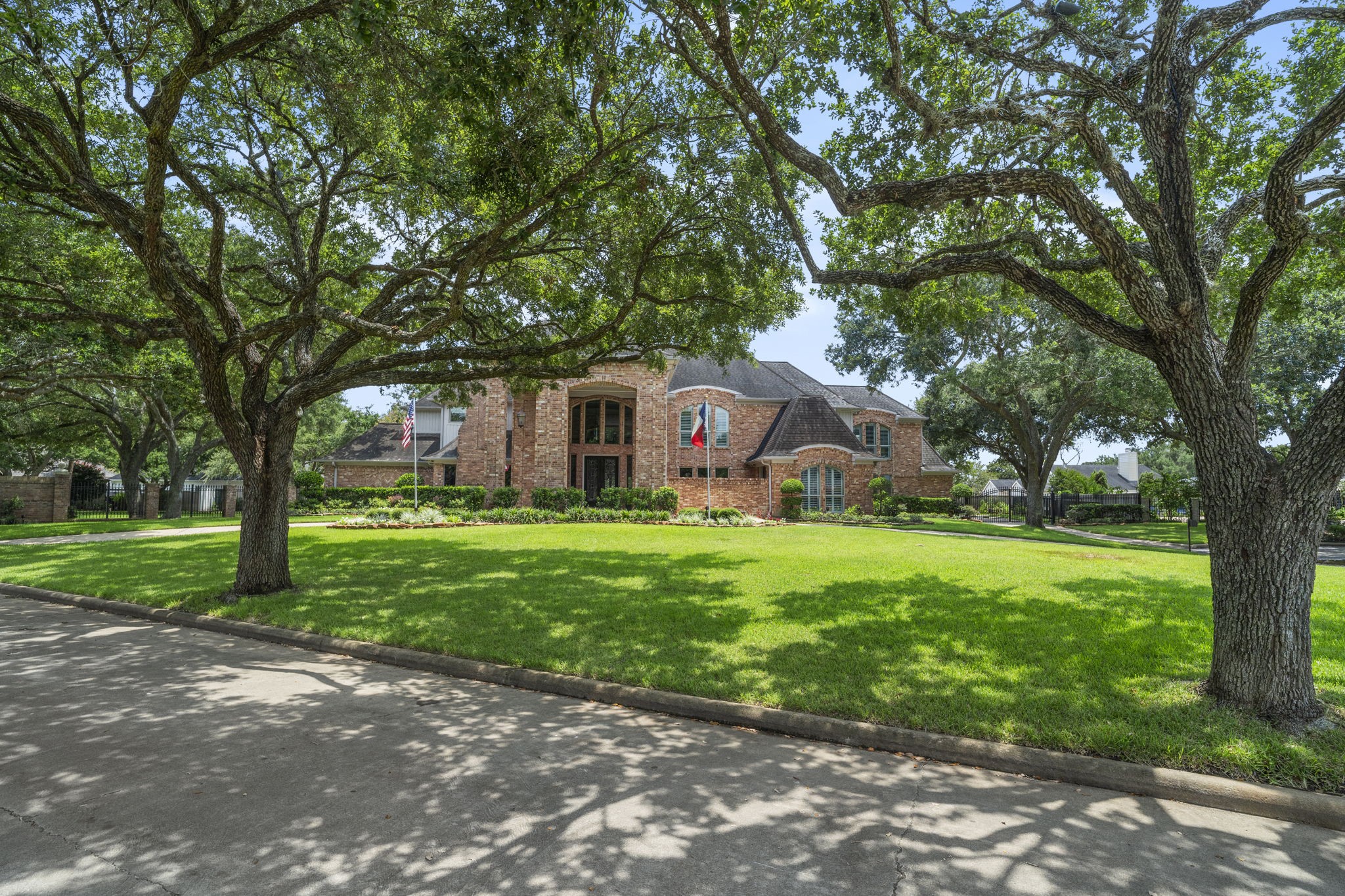 3 Regent Court Property Photo 45
