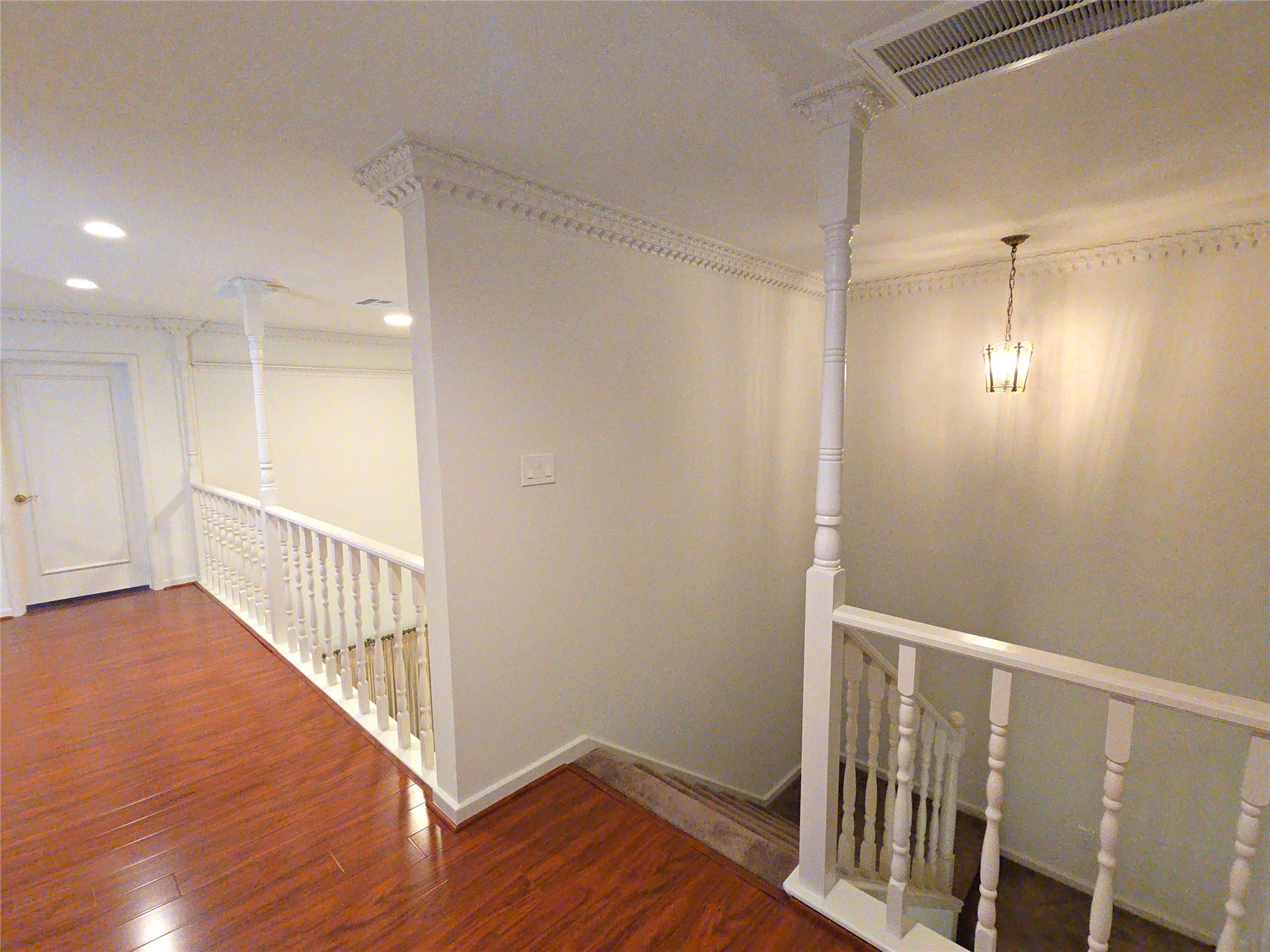 9731 Briar Forest Drive Property Photo 8