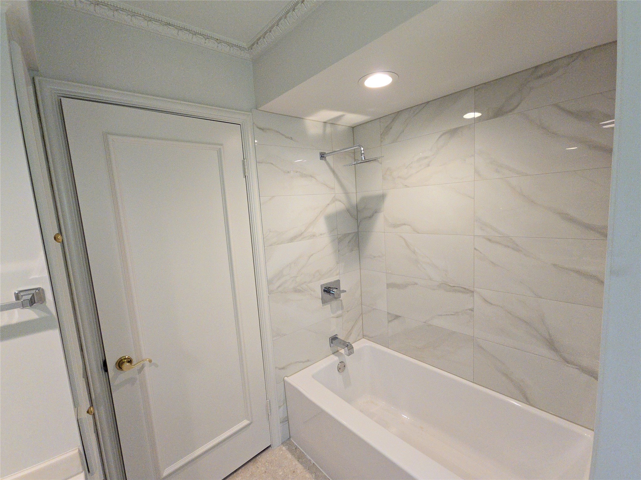 9731 Briar Forest Drive Property Photo 16